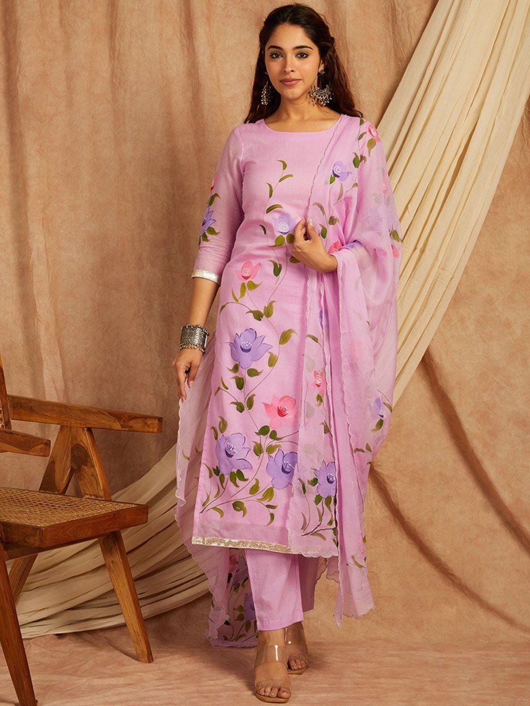 

Rangeelo Women Floral Printed Regular Pure Cotton Kurta with Palazzos & With Dupatta, Purple