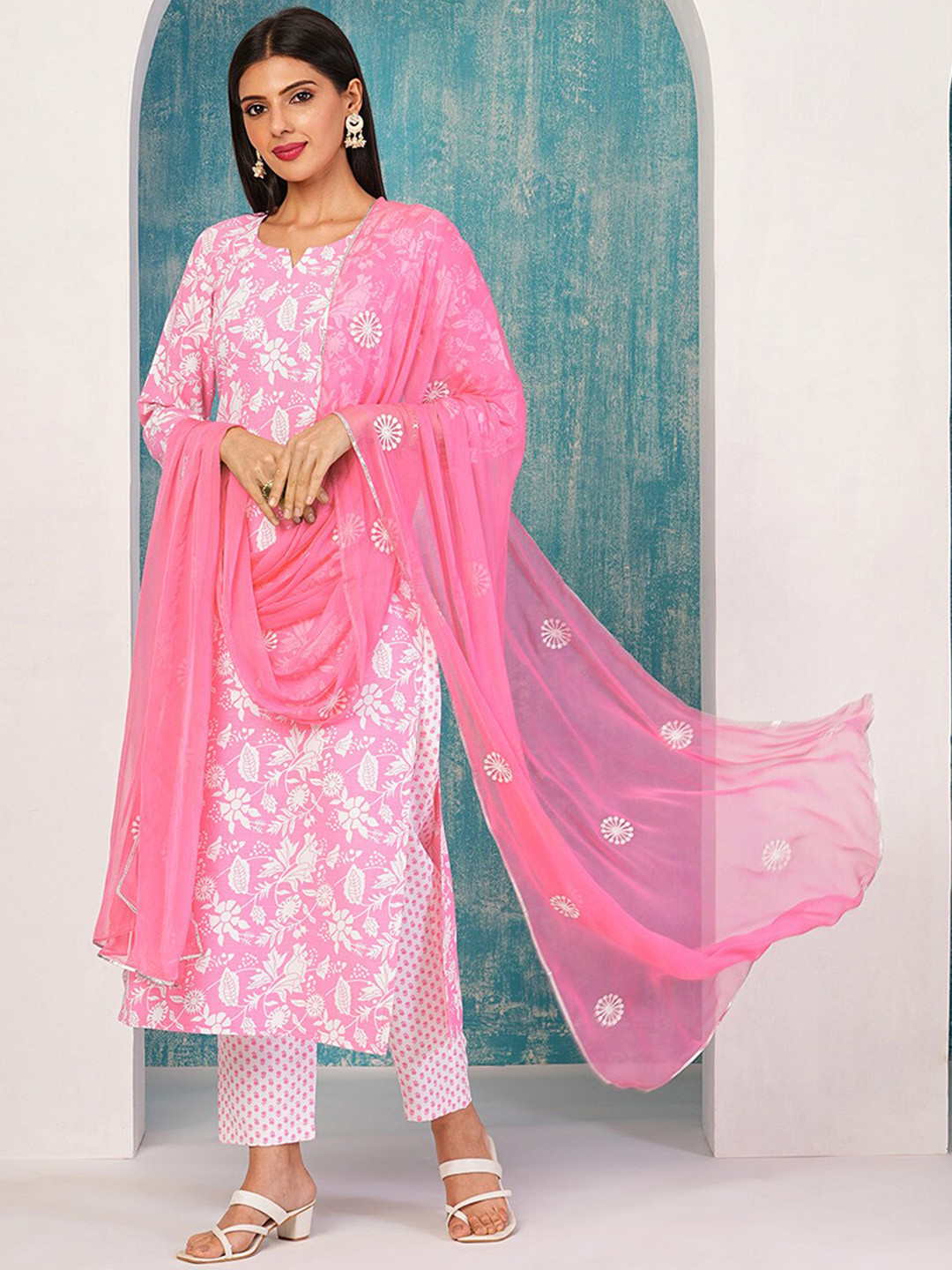 

Anni Designer Ethnic Motifs Printed Round Neck Straight Kurta with Trousers & Dupatta, Pink