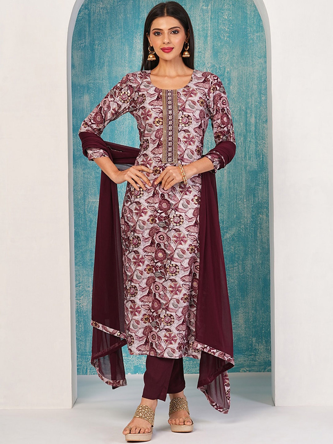 

Anni Designer Women Floral Printed Regular Kurta with Trousers & With Dupatta, Maroon