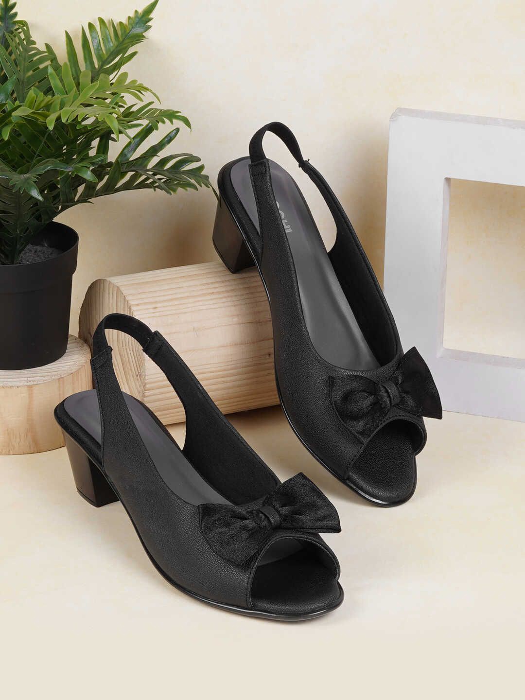 

Mochi Open Toe Block Heel Peep Toes with Bows, Black