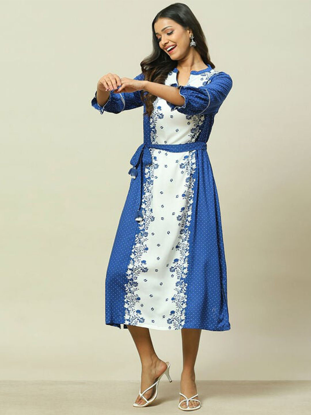 

Rangriti Women Floral Print A-Line Midi Dress, Blue