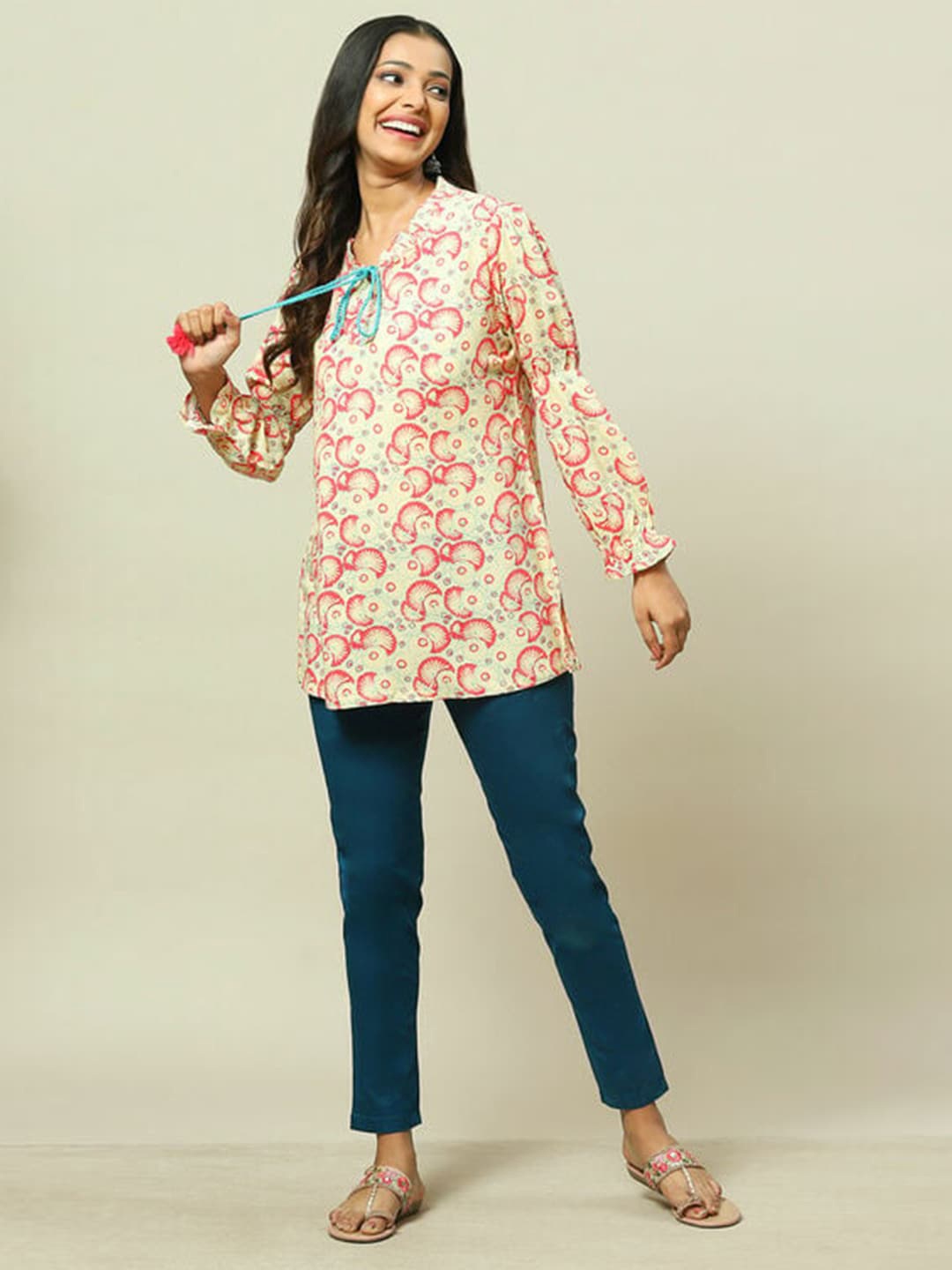 

Rangriti Women Conversational Printed Long Sleeves Top, Beige