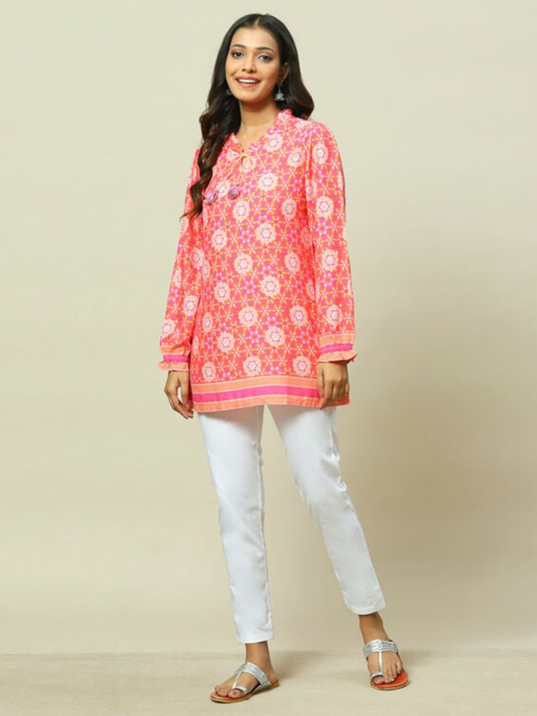 

Rangriti Women Ethnic Motifs Printed Longline Top, Pink