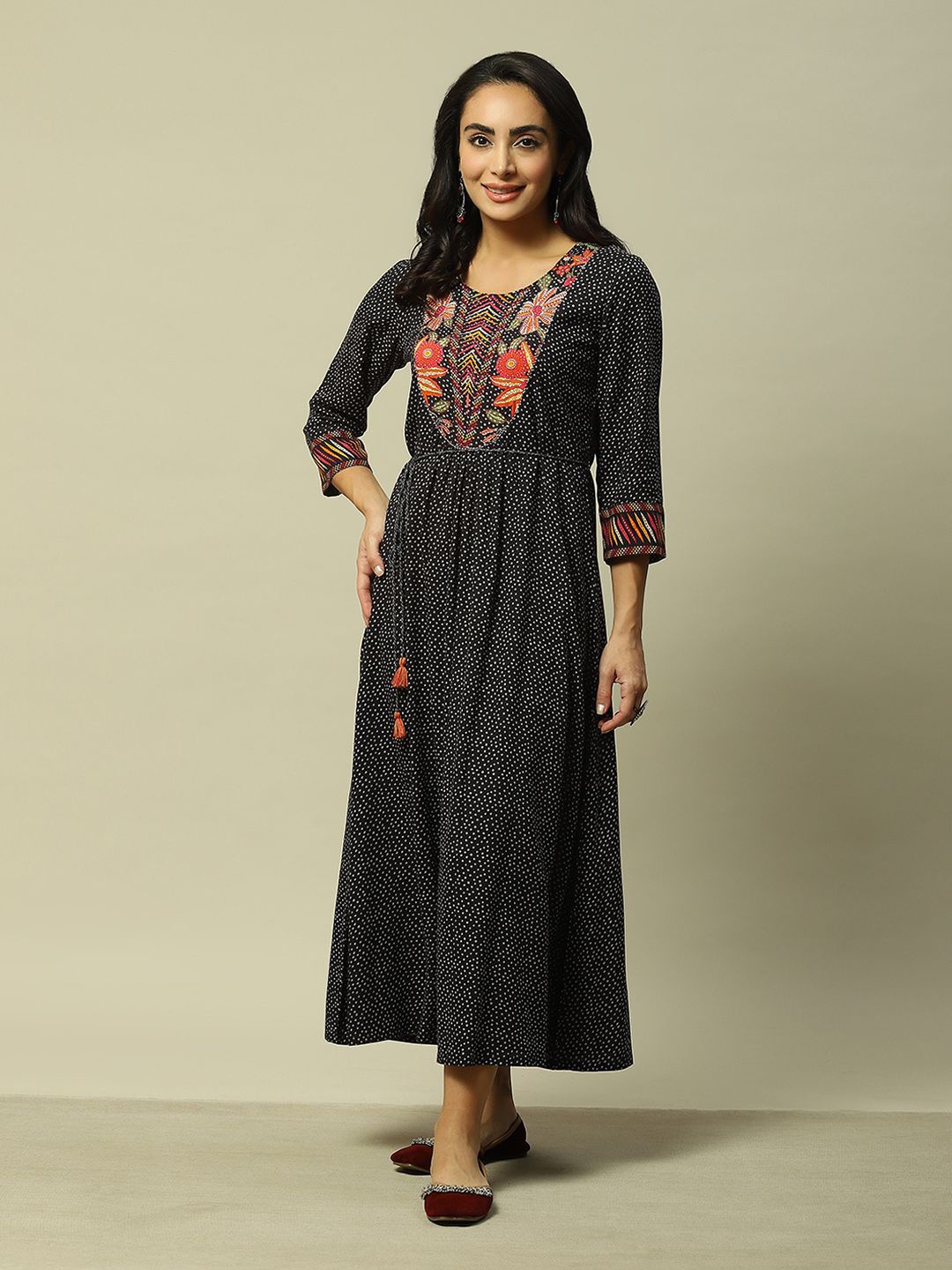 

Rangriti Round Neck Floral Print Maxi Dress, Black