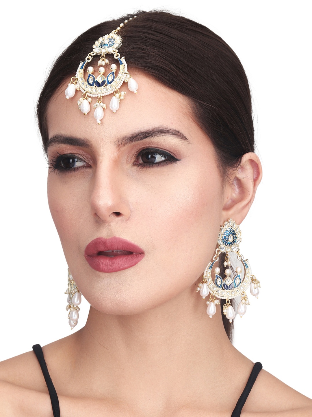 

Anvik Gold-Plated Kundan-Studded & Beaded Jewellery Set