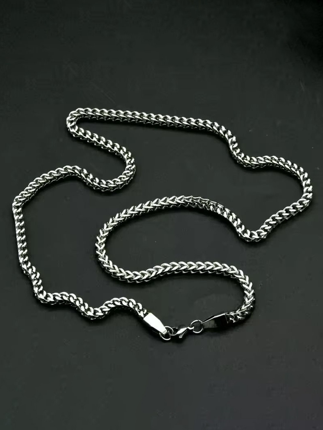 

MEENAZ Unisex Silver-Plated Chain