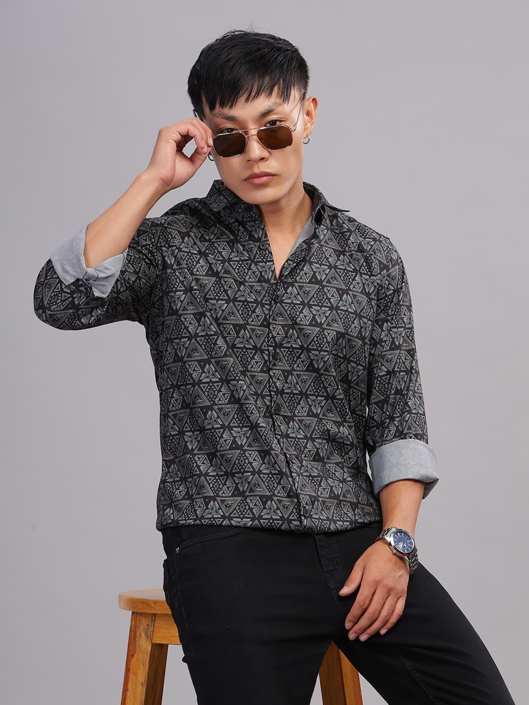 

PAUL STREET Standard Geometric Printed Cutaway Collar Slim Fit Casual Shirt, Black