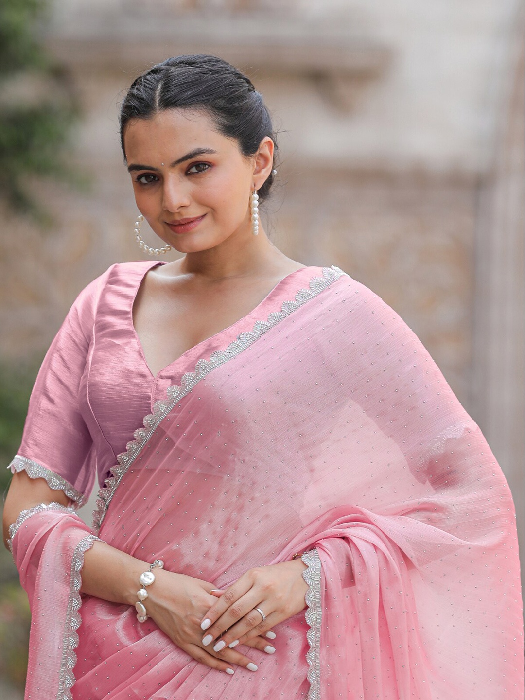 

Mitera Women Embellished Mukaish Organza Saree, Pink