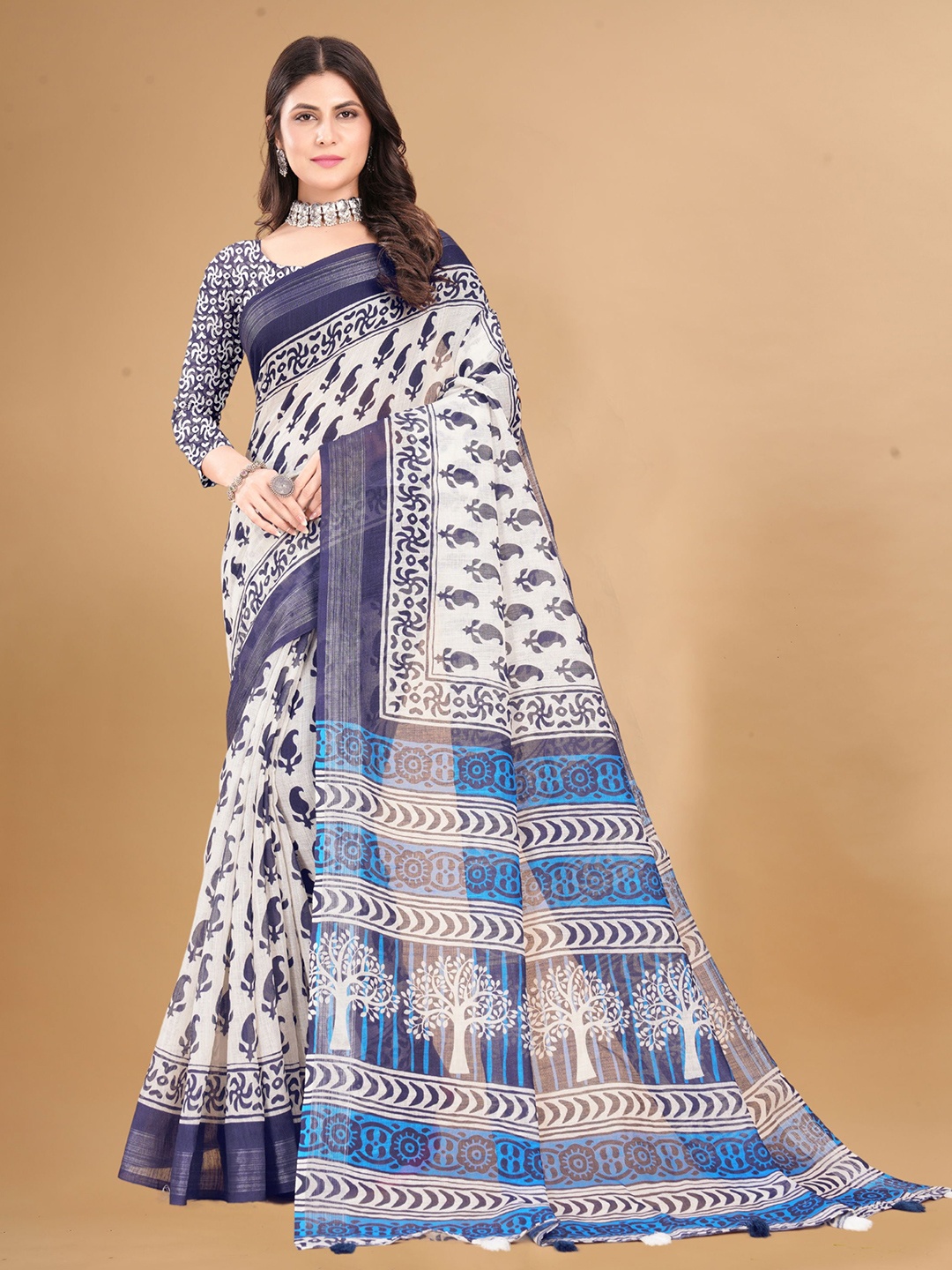 

DIVASTRI Ethnic Motifs Pure Linen Saree With Blouse Piece, Off white