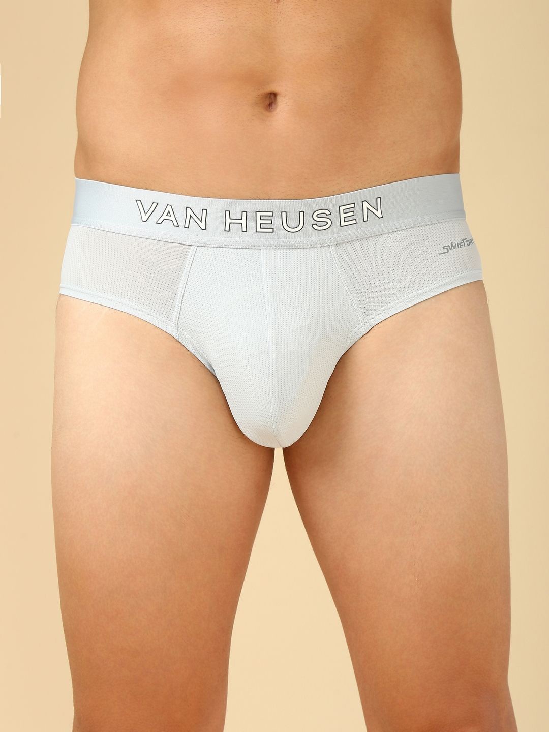 

Van Heusen Men Solid Swift Dry And High Stretch Mesh Brief - IHIBRAPG40007, White