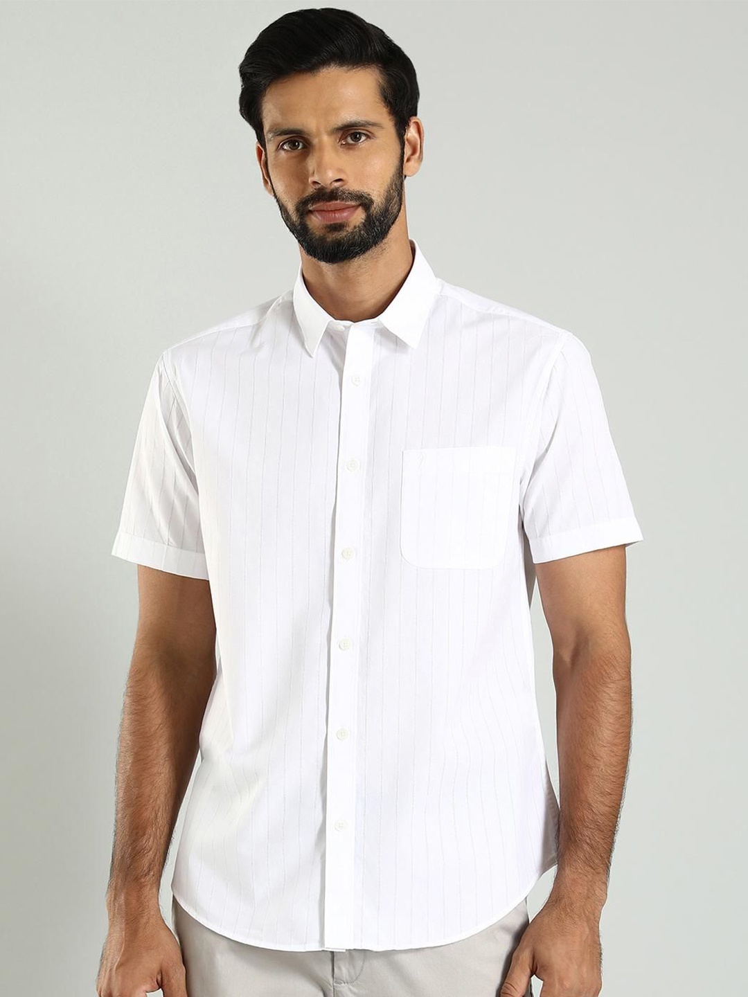 

Indian Terrain Men Classic Slim Fit Opaque Striped Casual Shirt, White