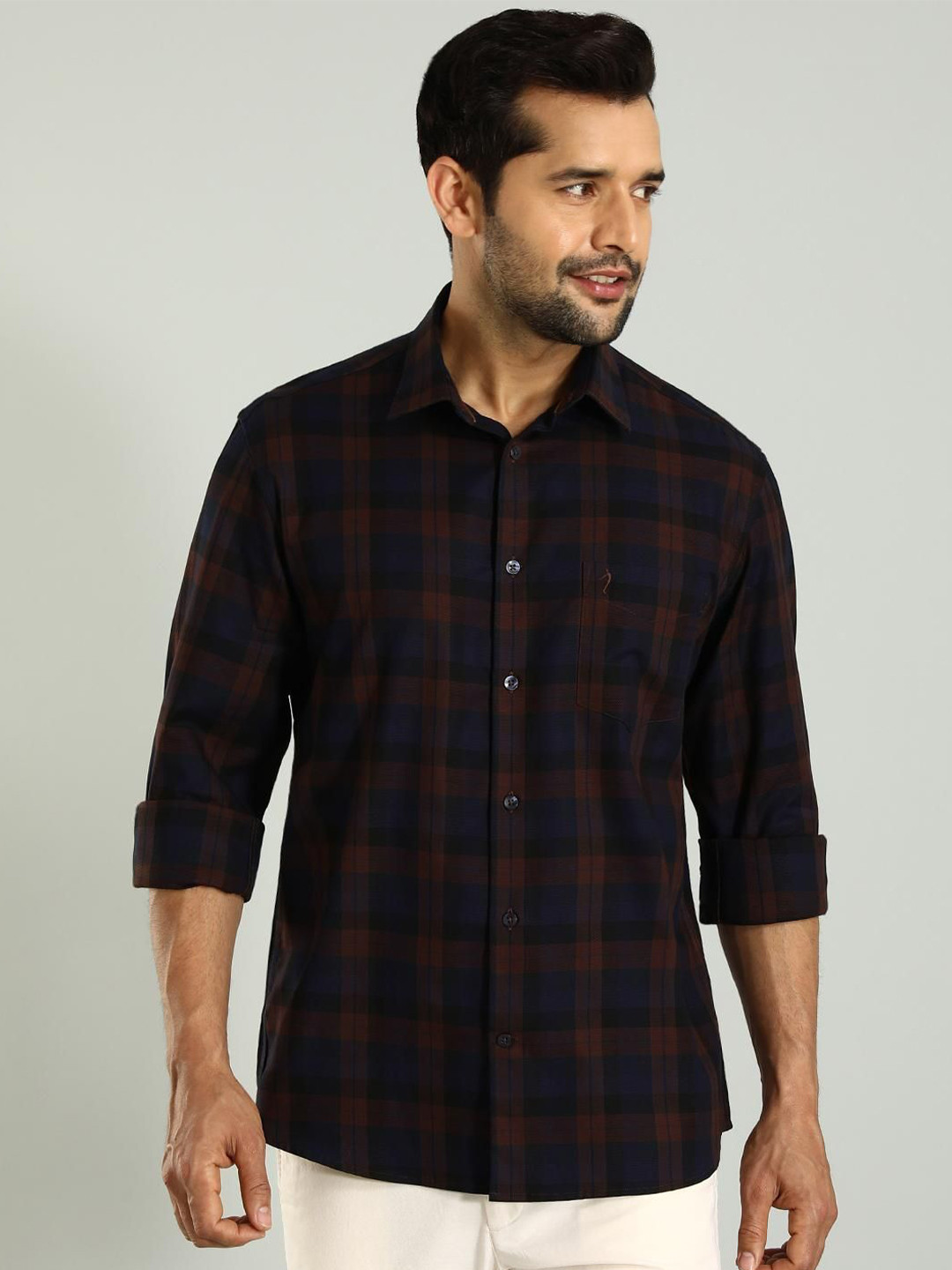 

Indian Terrain Men Classic Slim Fit Tartan Checks Opaque Checked Casual Shirt, Brown