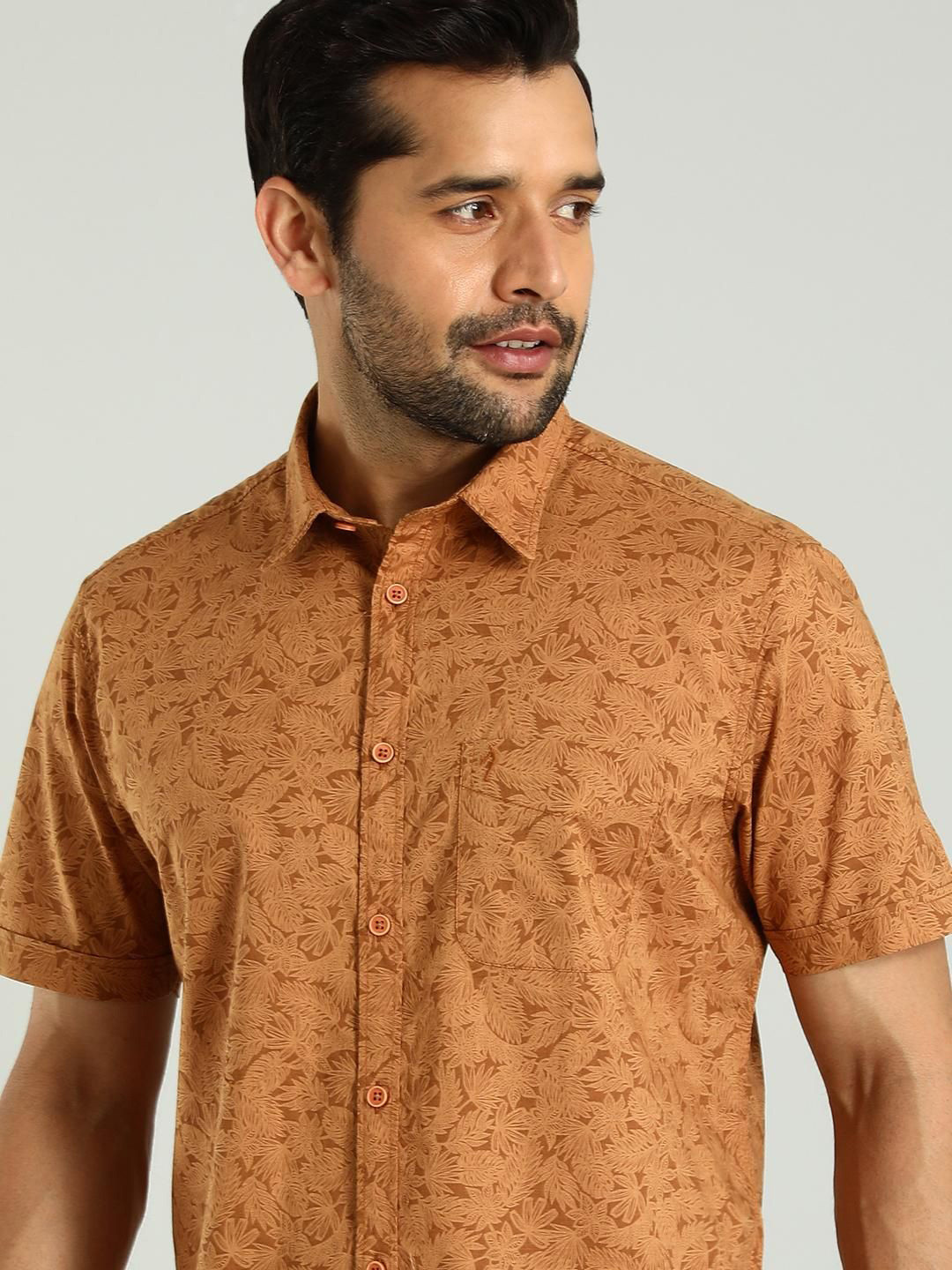 

Indian Terrain Men Chiseled Skinny Fit Floral Opaque Printed Casual Shirt, Orange