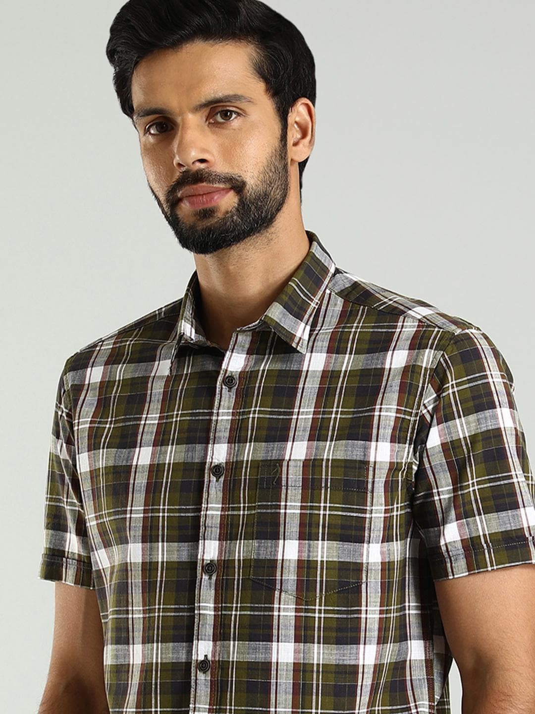 

Indian Terrain Classic Spread Collar Slim Fit Tartan Checks Opaque Cotton Casual Shirt, Green