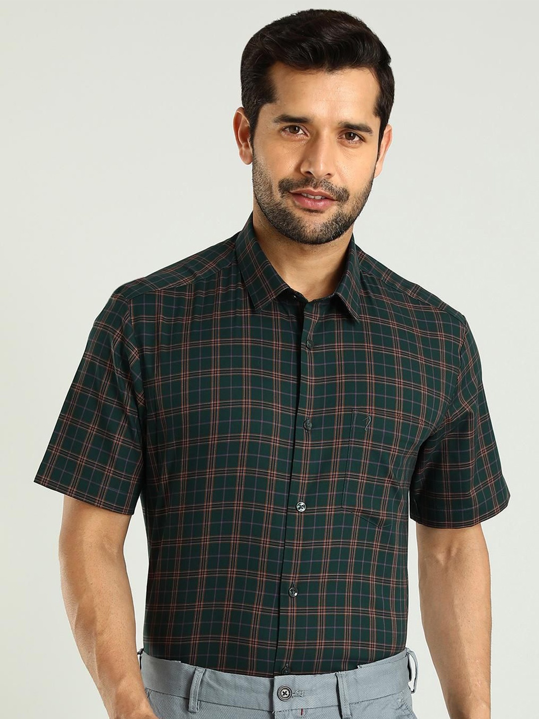 

Indian Terrain Men Classic Slim Fit Tartan Checks Opaque Checked Casual Shirt, Green