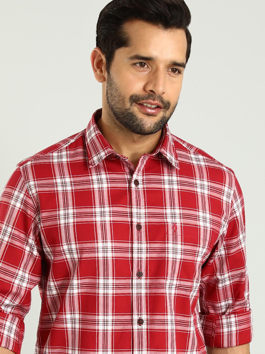 

Indian Terrain Classic Spread Collar Slim Fit Tartan Checks Opaque Cotton Casual Shirt, Red