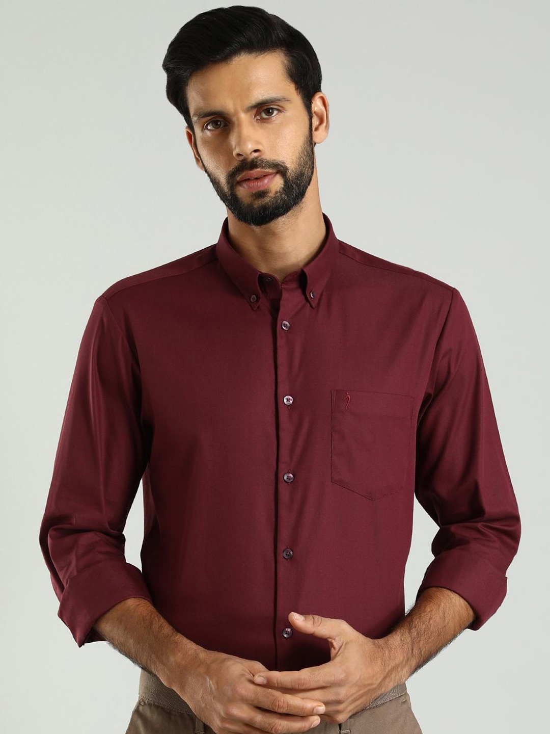 

Indian Terrain Men Classic Slim Fit Opaque Casual Shirt, Red