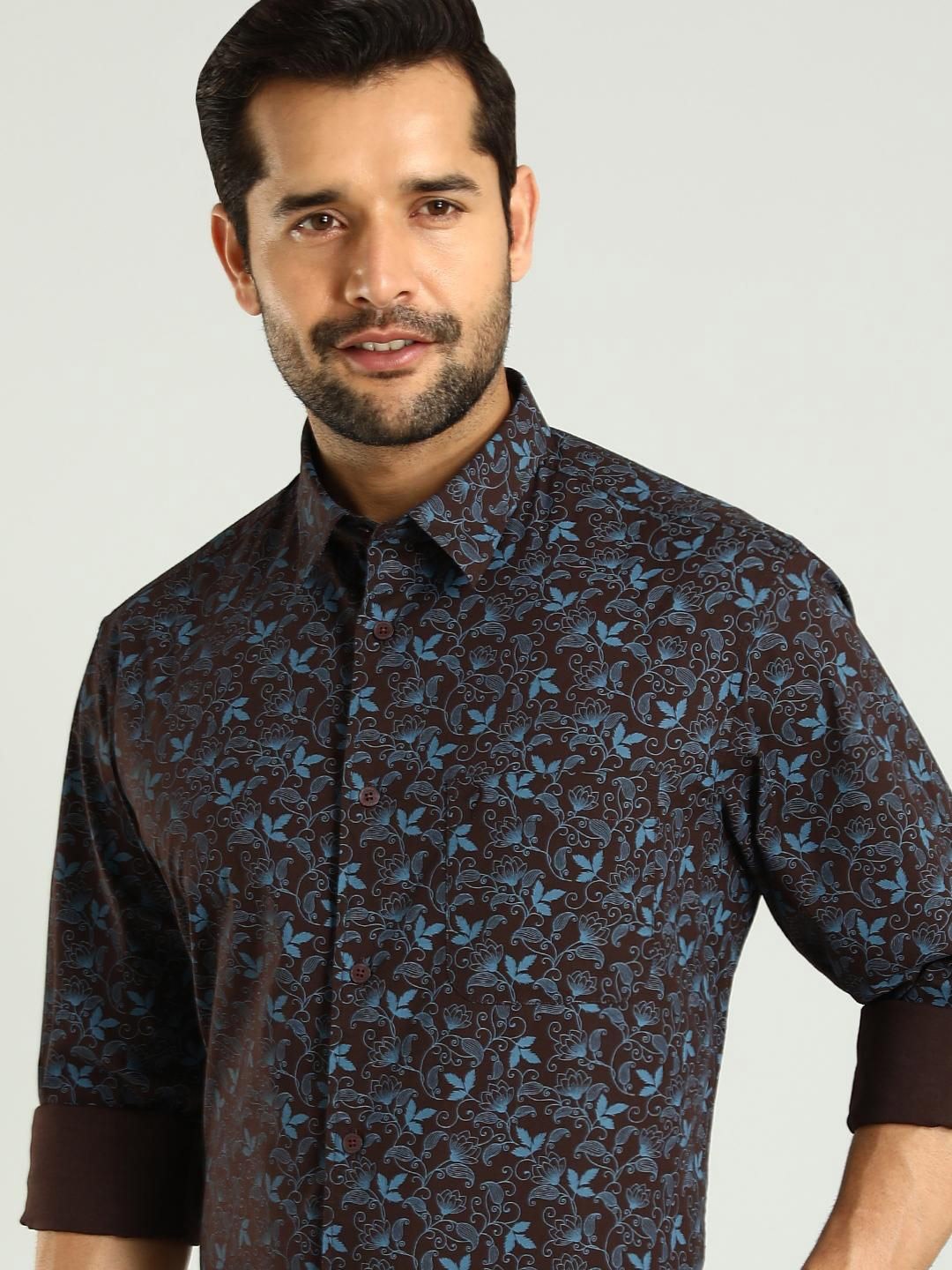 

Indian Terrain Spread Collar Long Sleeves Classic Slim Fit Floral Printed Casual Shirt, Brown