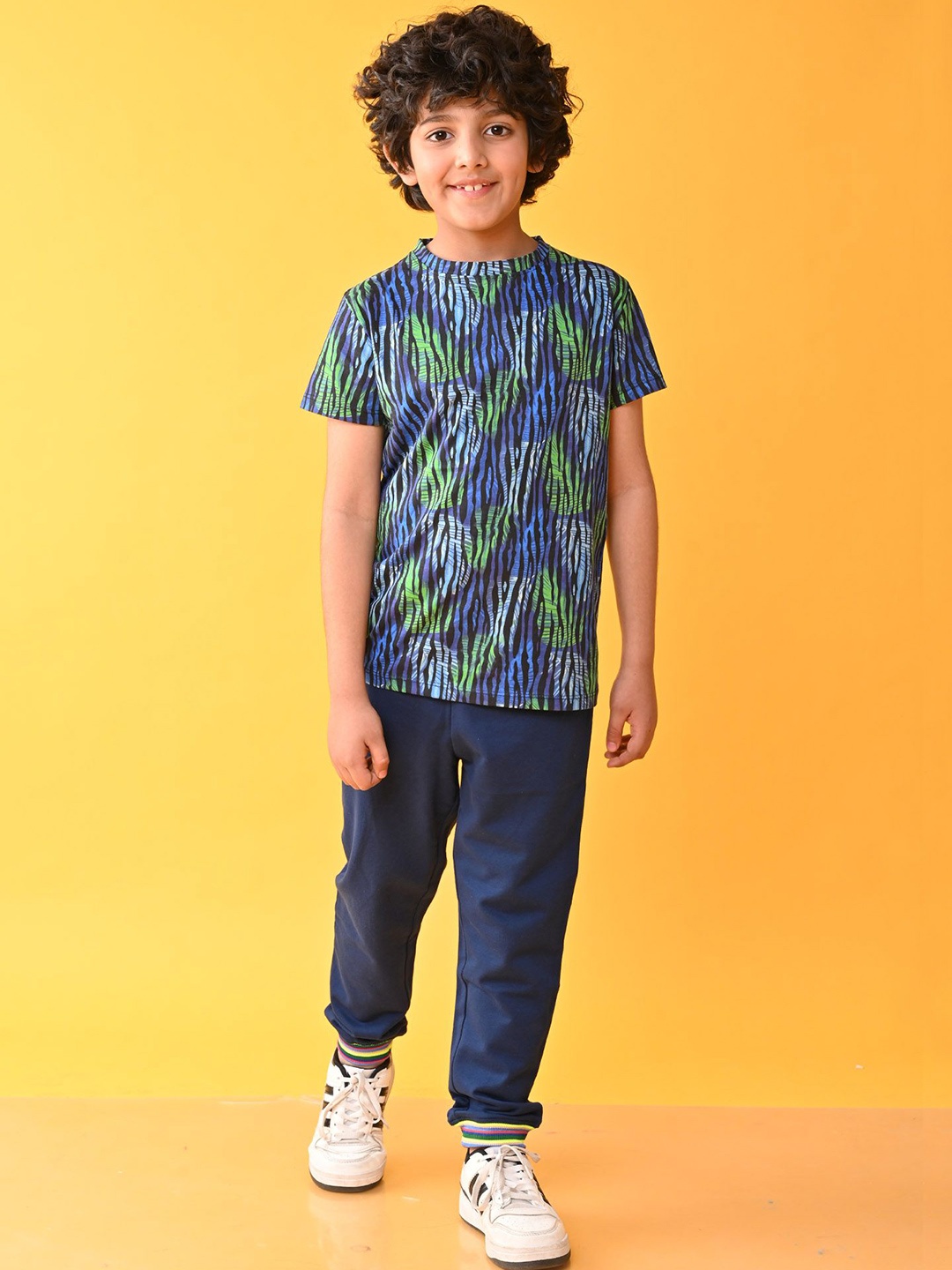 

Anthrilo Boys Striped Printed T-shirt & Trousers Clothing Set, Blue