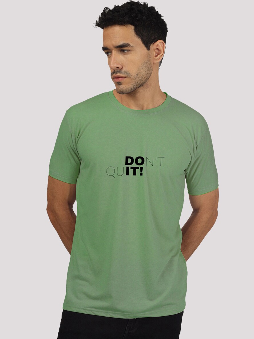 

Greylongg Men Typography Pockets T-shirt, Green