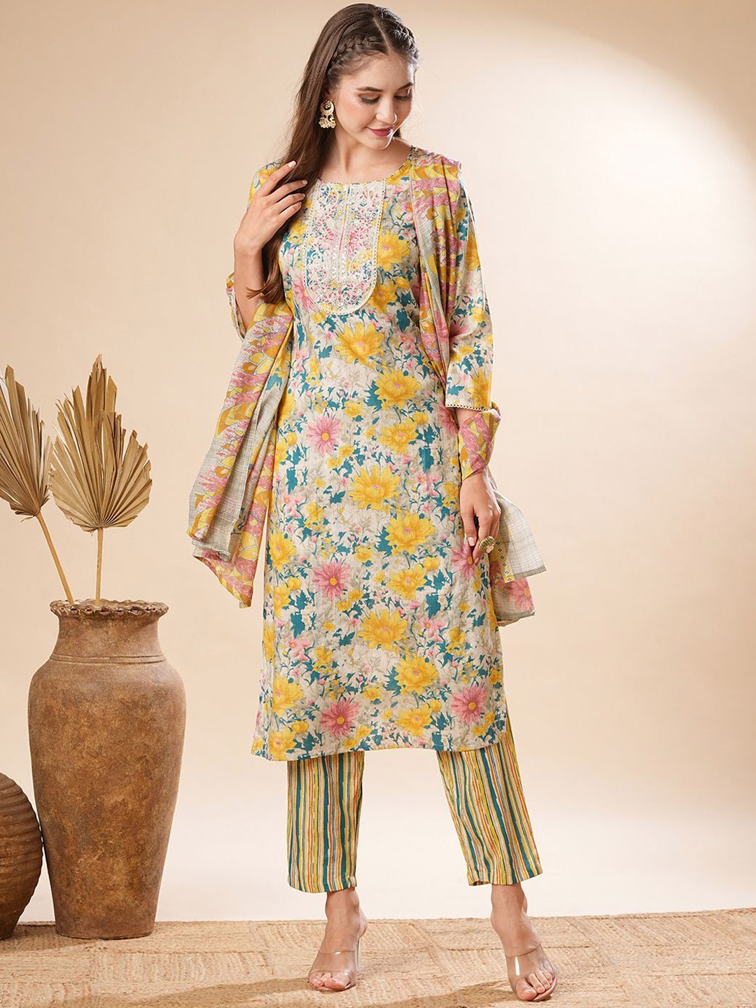 

FASHOR Women Floral Printed Pure Cotton Kurta with Trousers & With Dupatta, Yellow