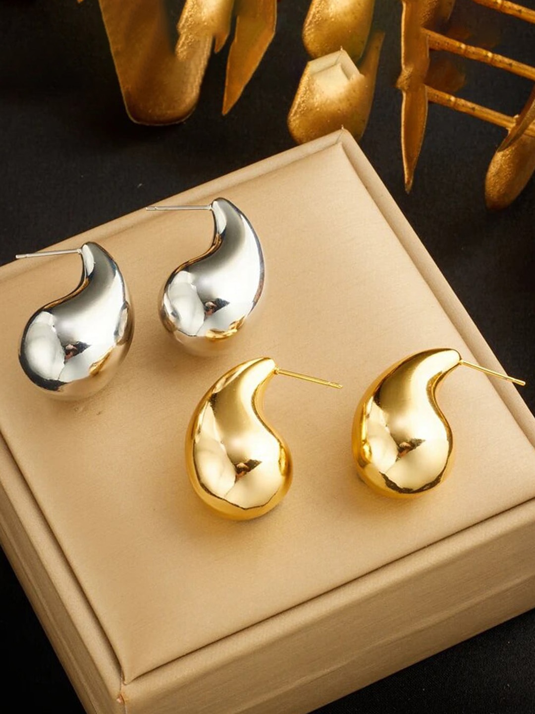 

Jewels Galaxy Women Pack of 2 Contemporary Studs Earrings, Multi