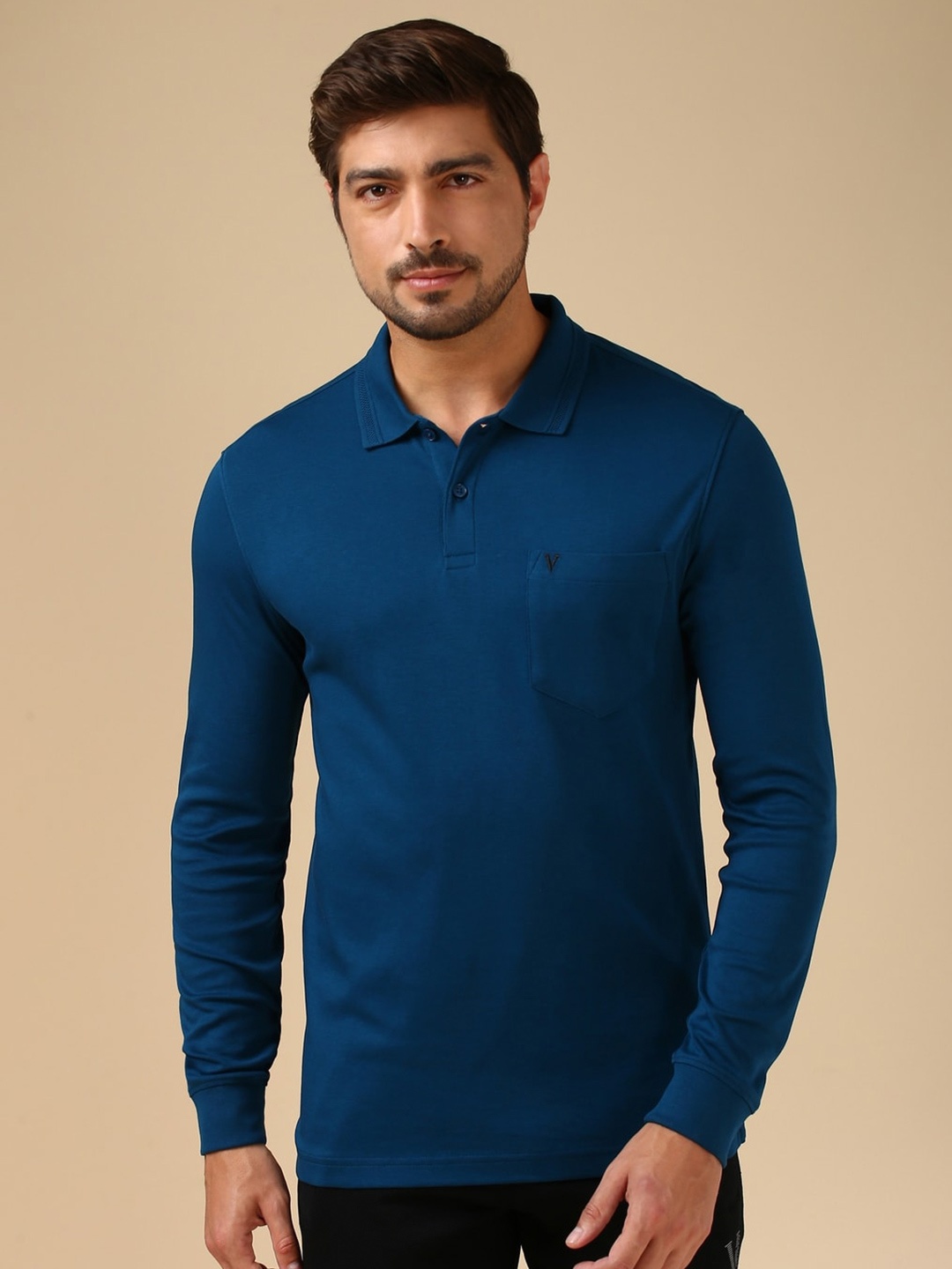 

Van Heusen Men Solid xl Polo Collar T-shirt, Navy blue
