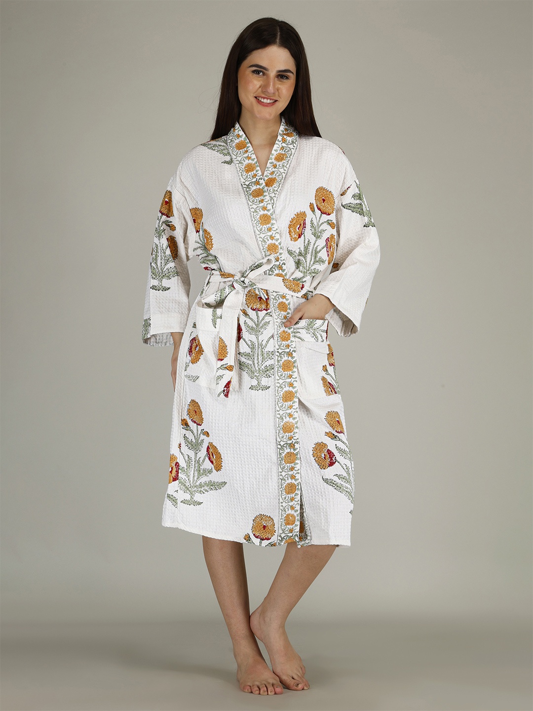 

LIVING ROOTS Unisex Luxury Jaipur Block Printed Premium Waffle Cotton, Quick Dry Bathrobe, White