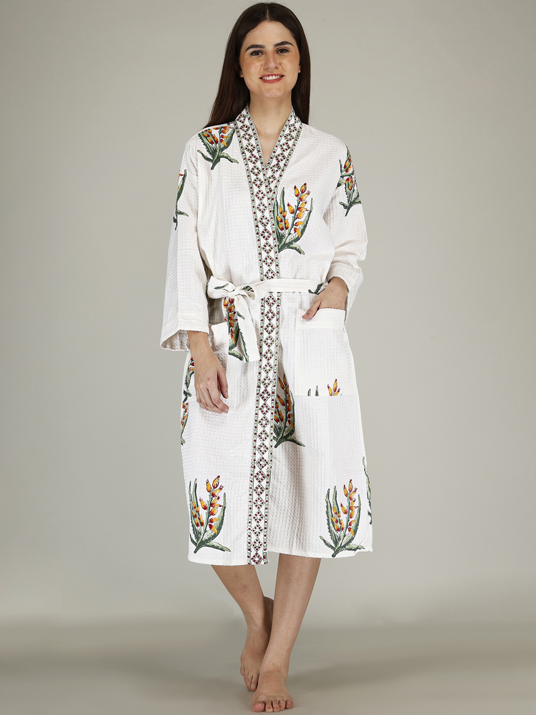 

LIVING ROOTS Unisex Luxury Jaipur Block Printed Premium Waffle Cotton, Quick Dry Bathrobe, White