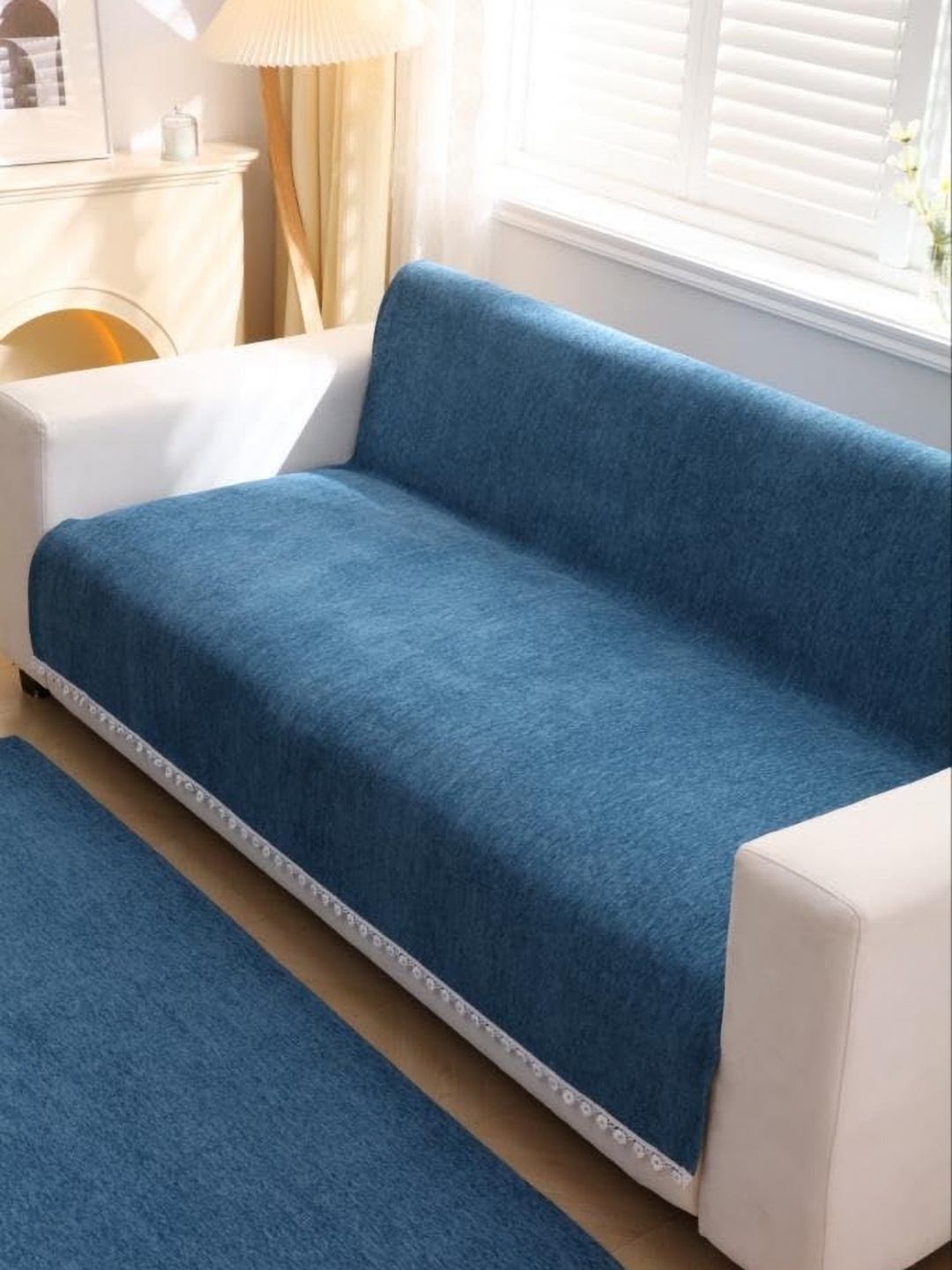 

HomeCloud Blue & White 2 Seater Sofa Cover