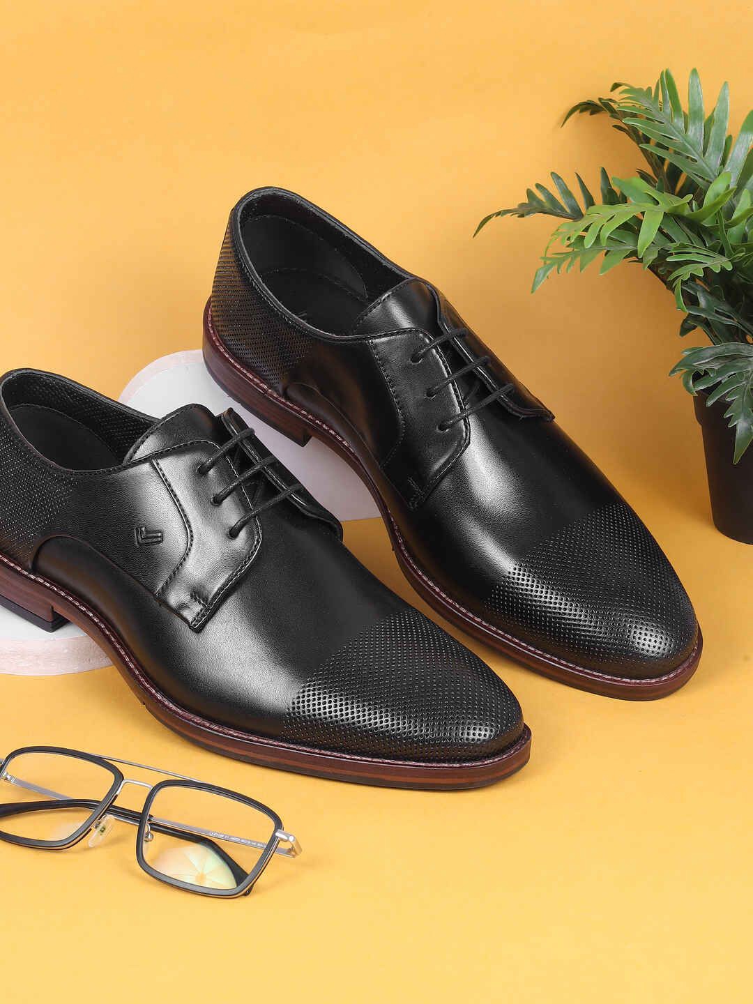 

Metro Men Formal Textured Leather Derby Shoes, Black