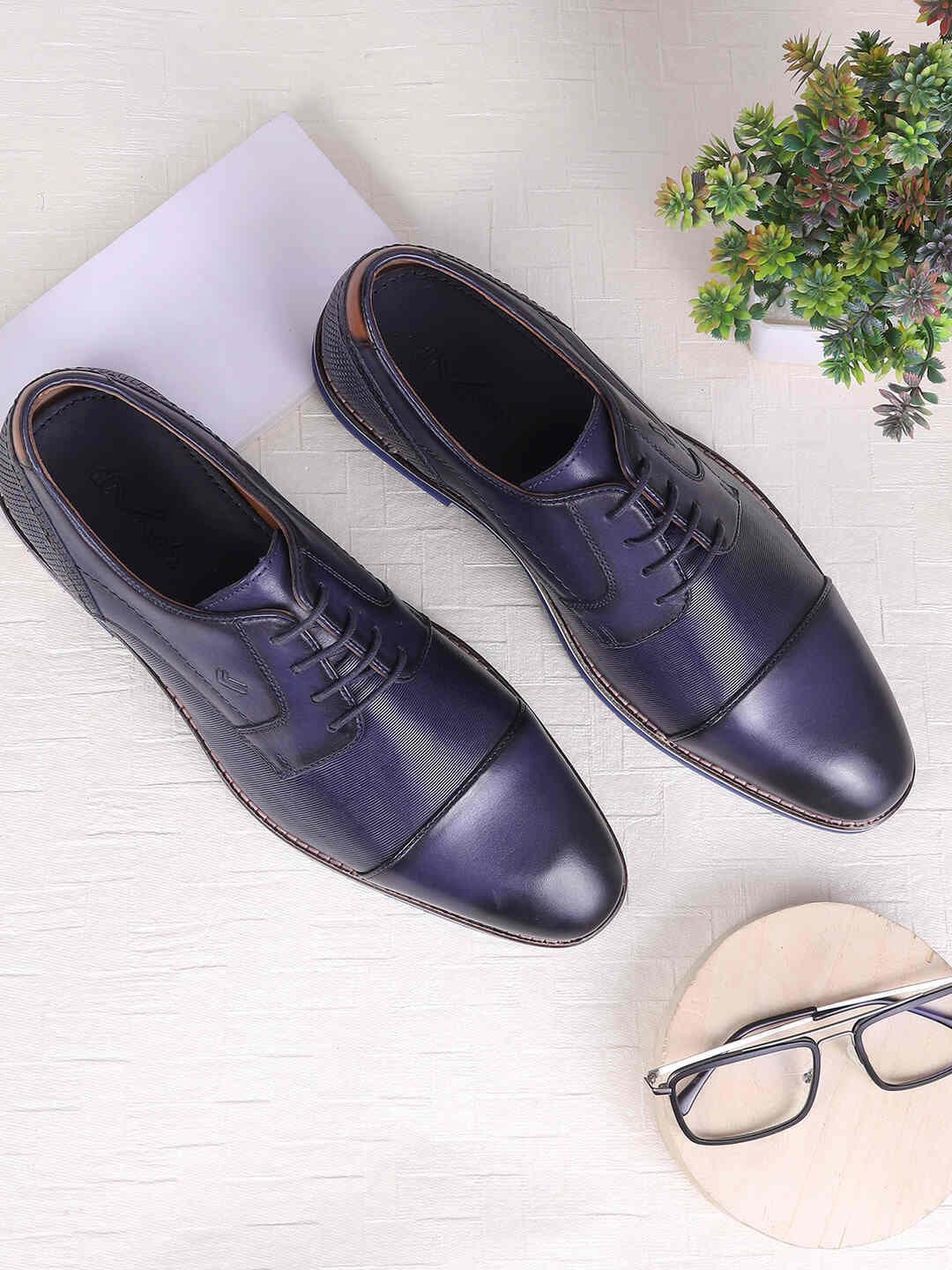 

Metro Men Formal Textured Leather Derby Shoes, Blue