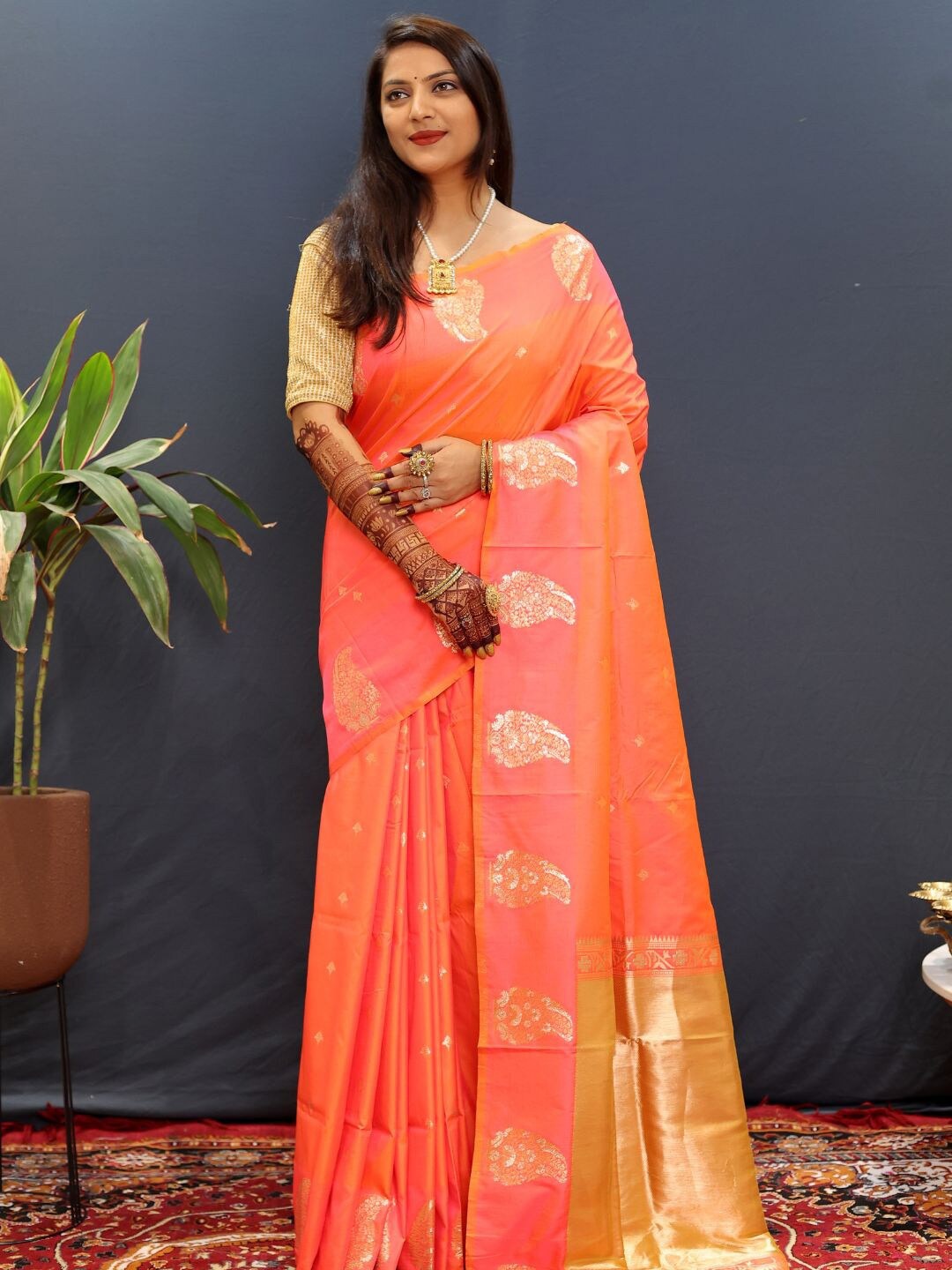 

SGF11 Woven Design Zari Art Silk Kanjeevaram Saree, Peach