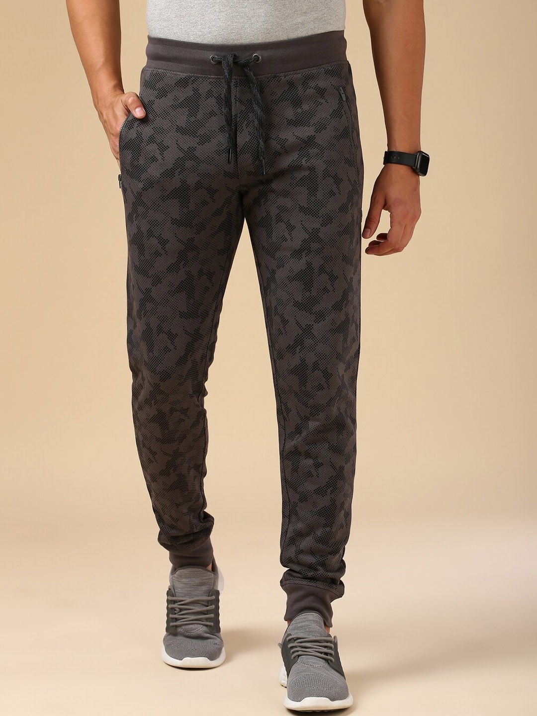 

Van Heusen Men Printed Zipper Pocket Joggers, Grey