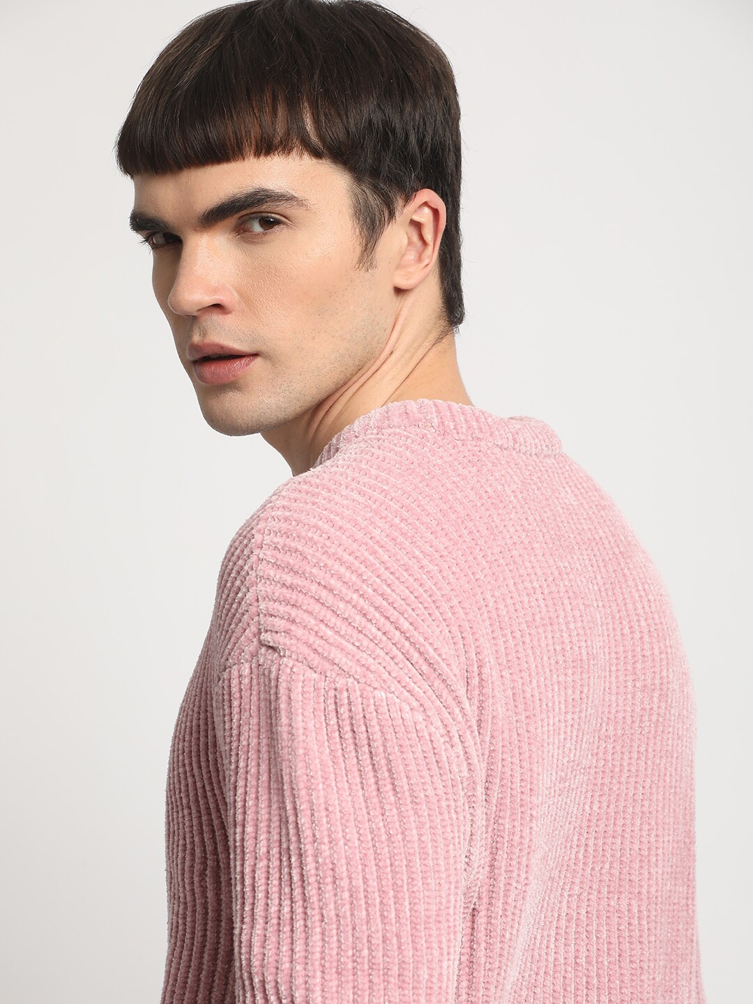 

THE BEAR HOUSE Men's Self Design Slim Fit Round Neck T-shirt, Pink