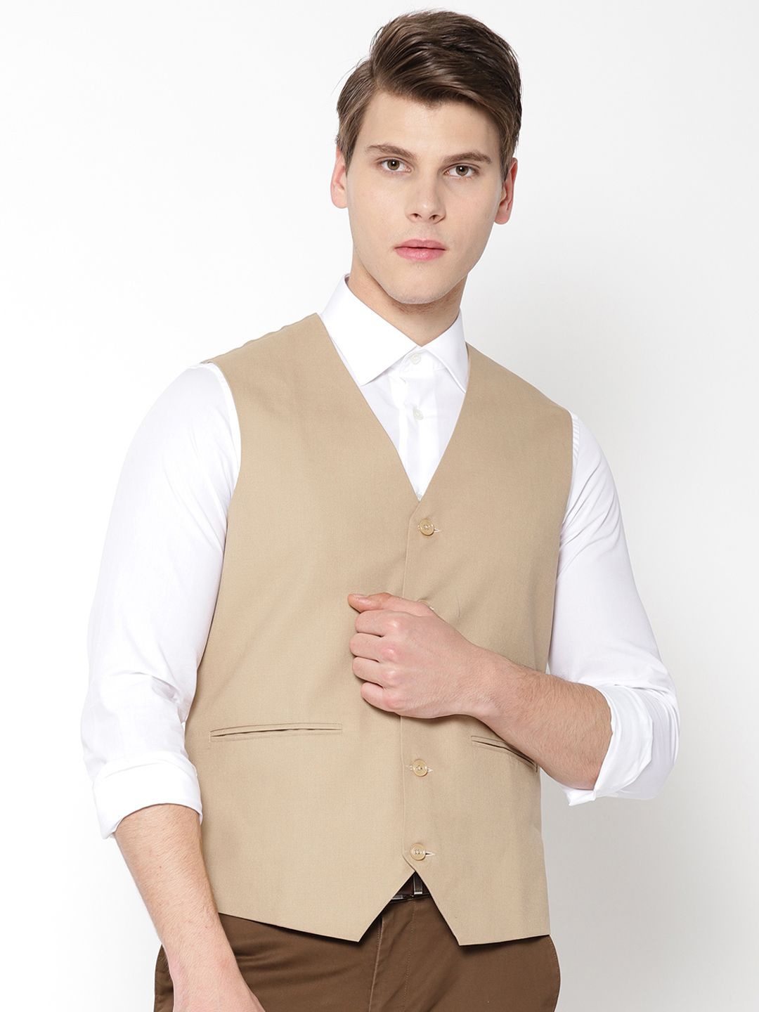 

Shaftesbury London Sleeveless Slim-Fit Waistcoat, Beige