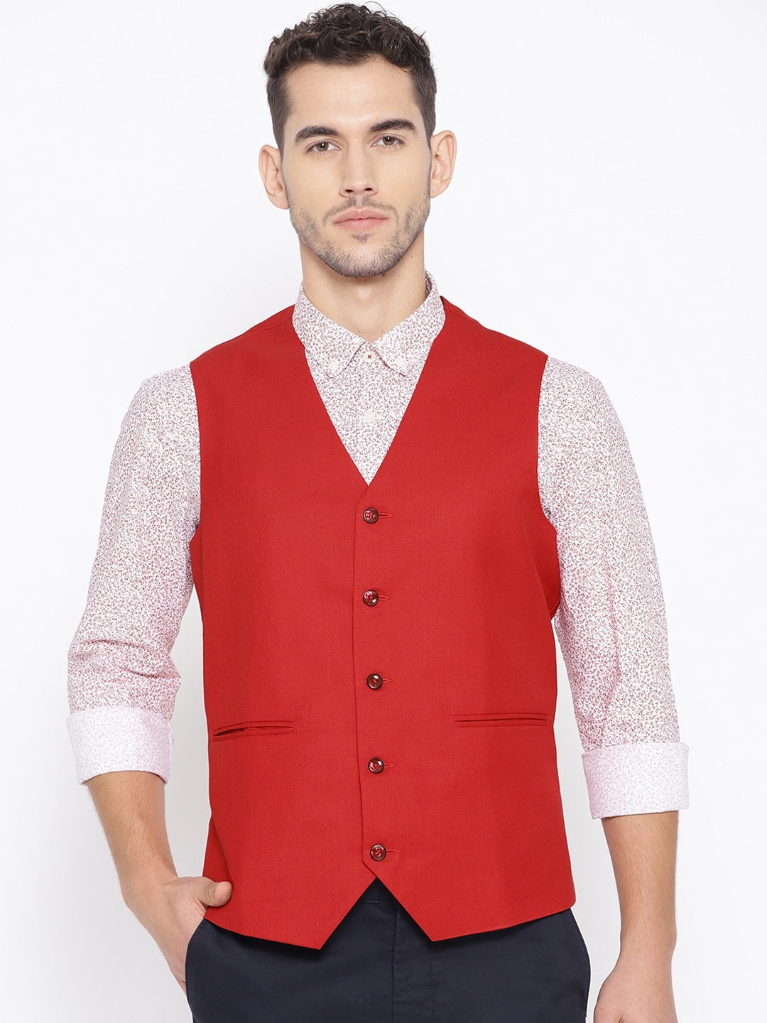 

Shaftesbury London Sleeveless Slim-Fit Waistcoat, Red
