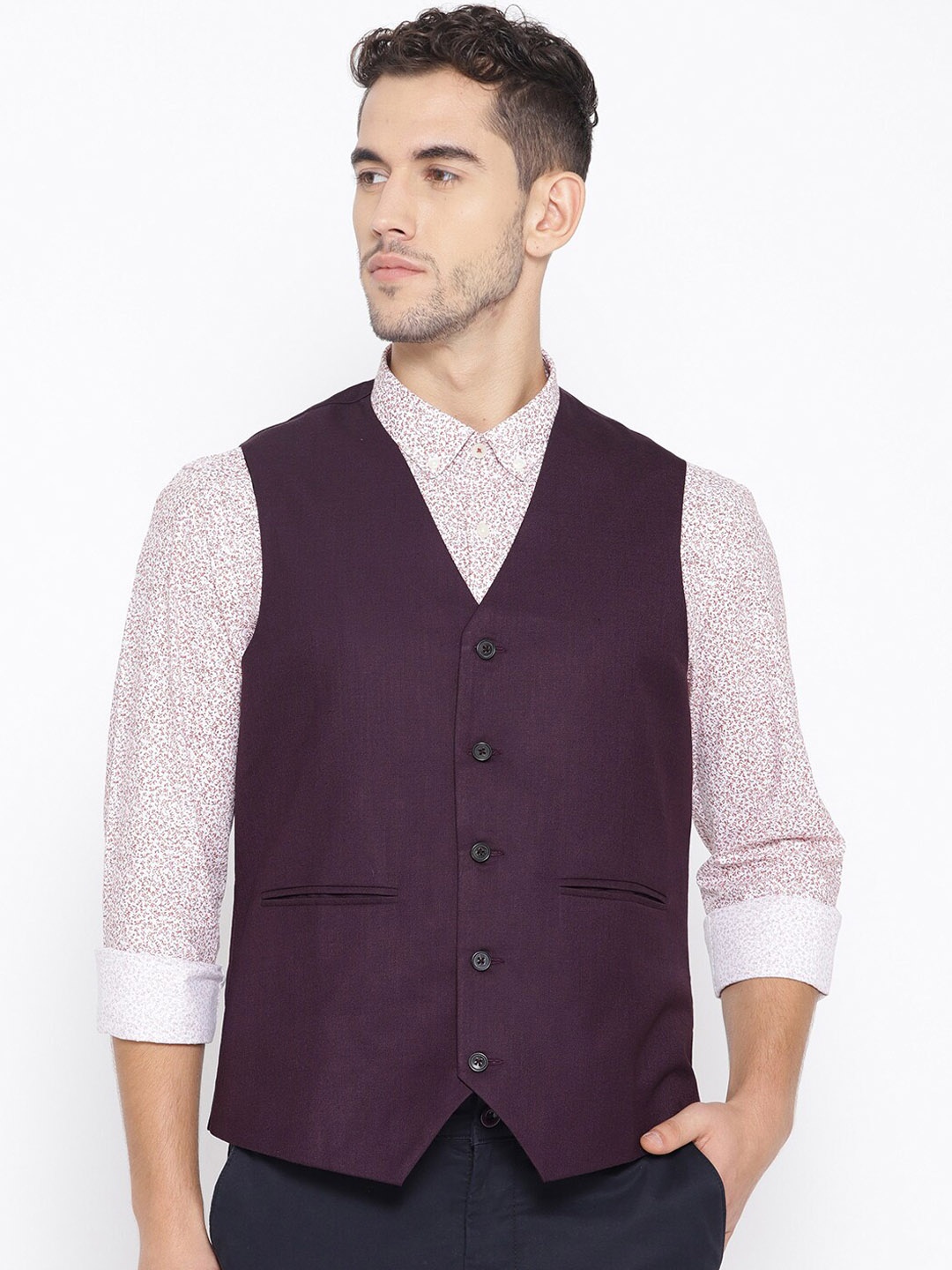 

Shaftesbury London Woven Sleeveless Slim Fit Waistcoat, Purple