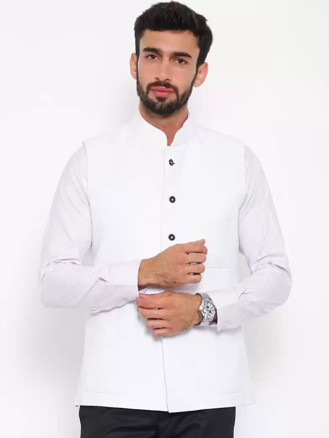 

Shaftesbury London Slim-Fit Nehru Jacket, White