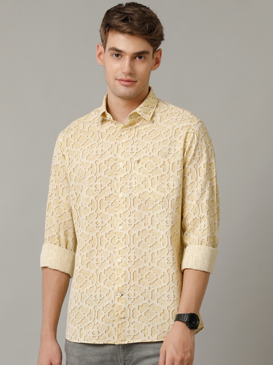 

CAVALLO by Linen Club Men Contemporary Slim Fit Opaque Printed Casual Shirt, Yellow