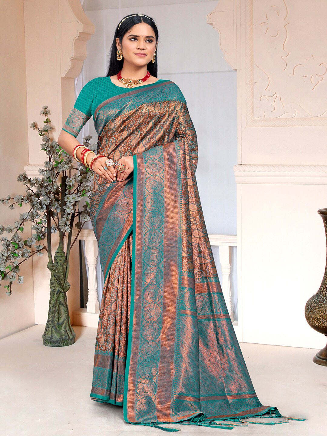 

SANGAM PRINTS Woven Design Zari Silk Blend Tussar Saree, Sea green