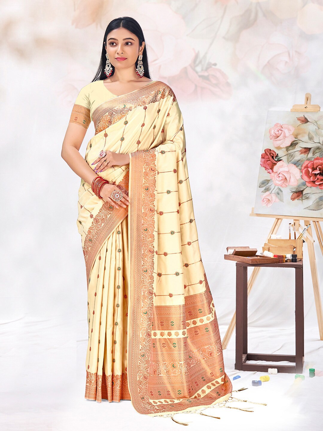 

SANGAM PRINTS Woven Design Zari Silk Blend Tussar Saree, Off white