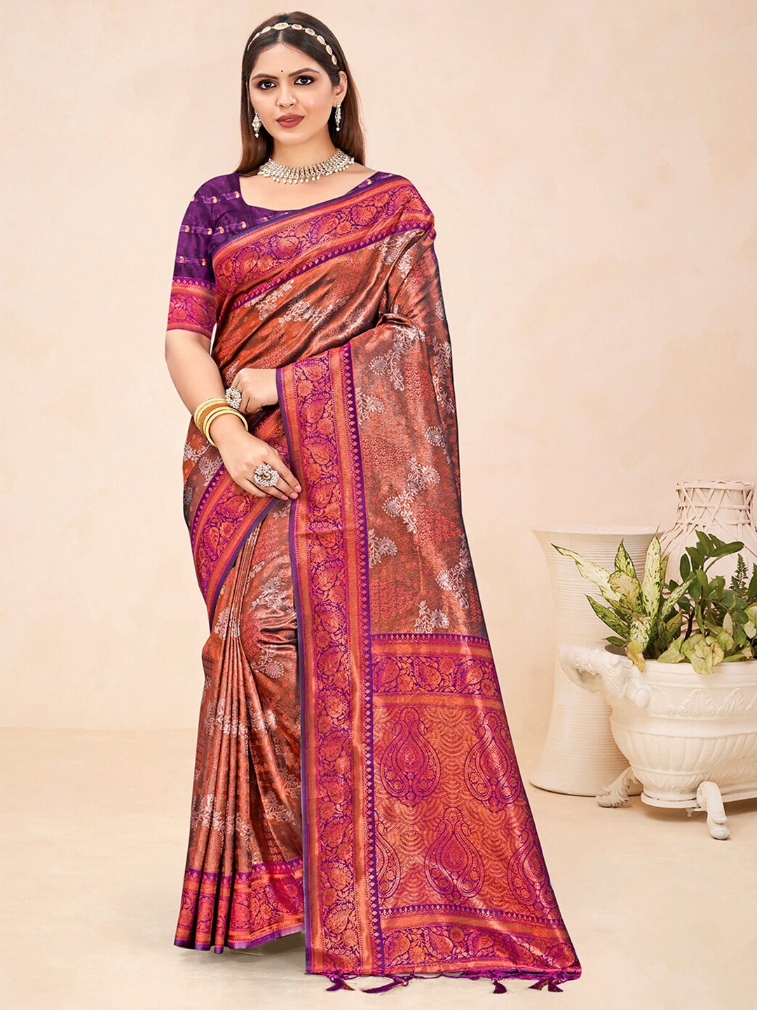 

SANGAM PRINTS Woven Design Zari Tussar Saree, Violet