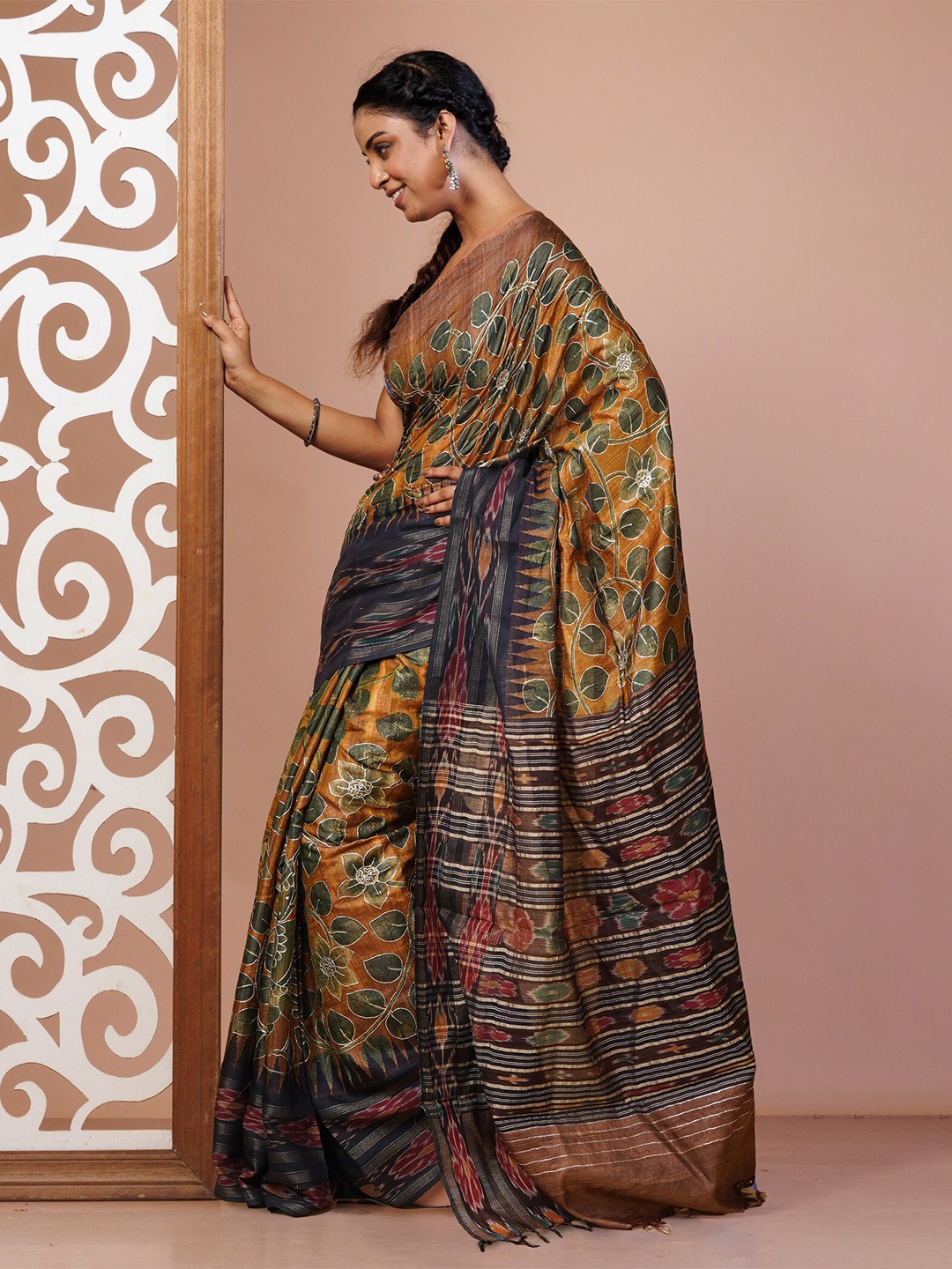 

Unnati Silks Ethnic Motifs Pure Silk Handloom Tussar Saree, Yellow