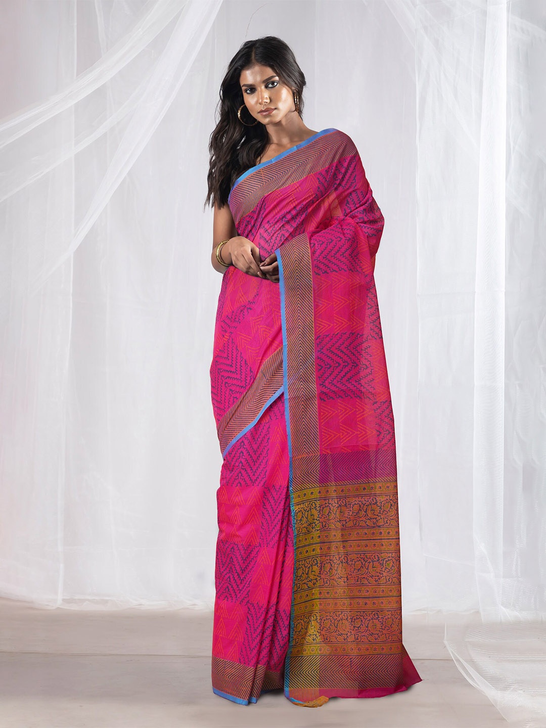 

Unnati Silks Ethnic Motifs Pure Cotton Handloom Mangalagiri Saree, Pink