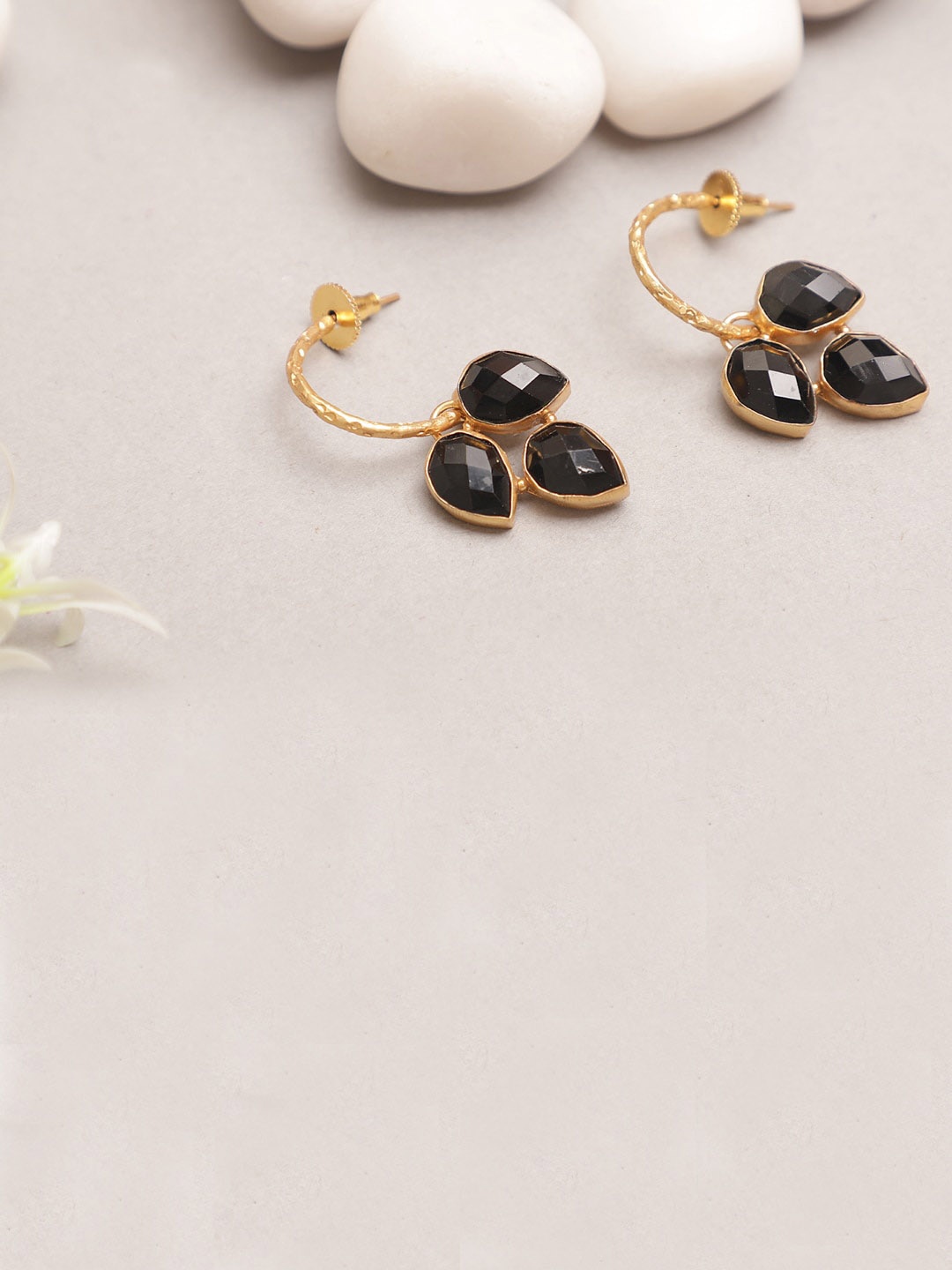 

XAGO Contemporary Drop Earrings, Black