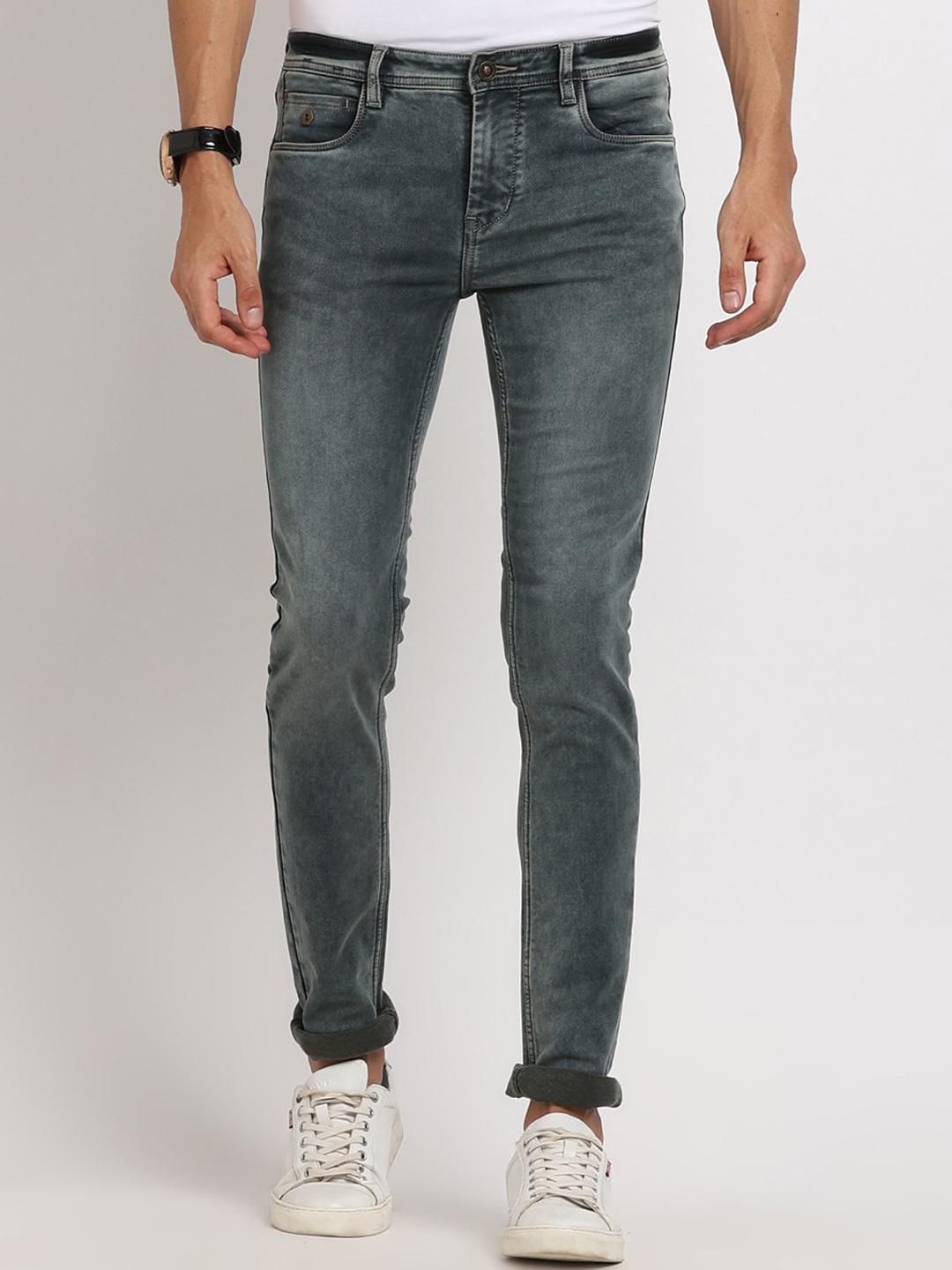 

Turtle Men Narrow Tapered Fit Heavy Fade Stretchable Jeans, Charcoal