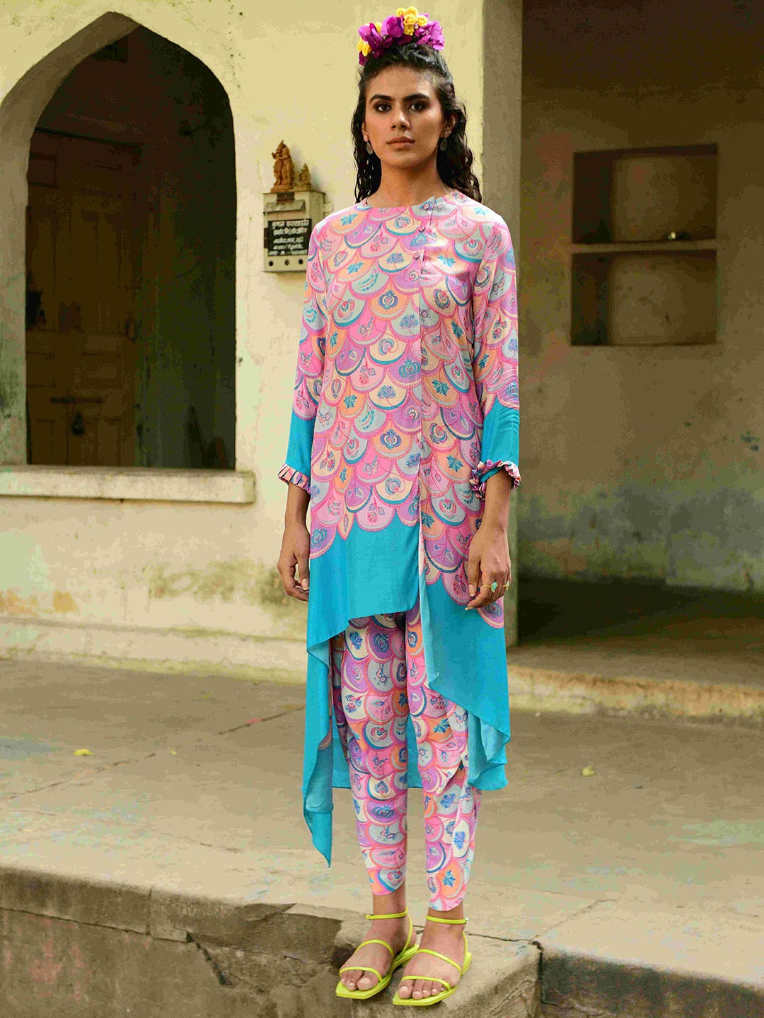 

SWATI VIJAIVARGIE Women Ethnic Motifs Printed Regular Pure Silk Kurta with Trousers, Pink