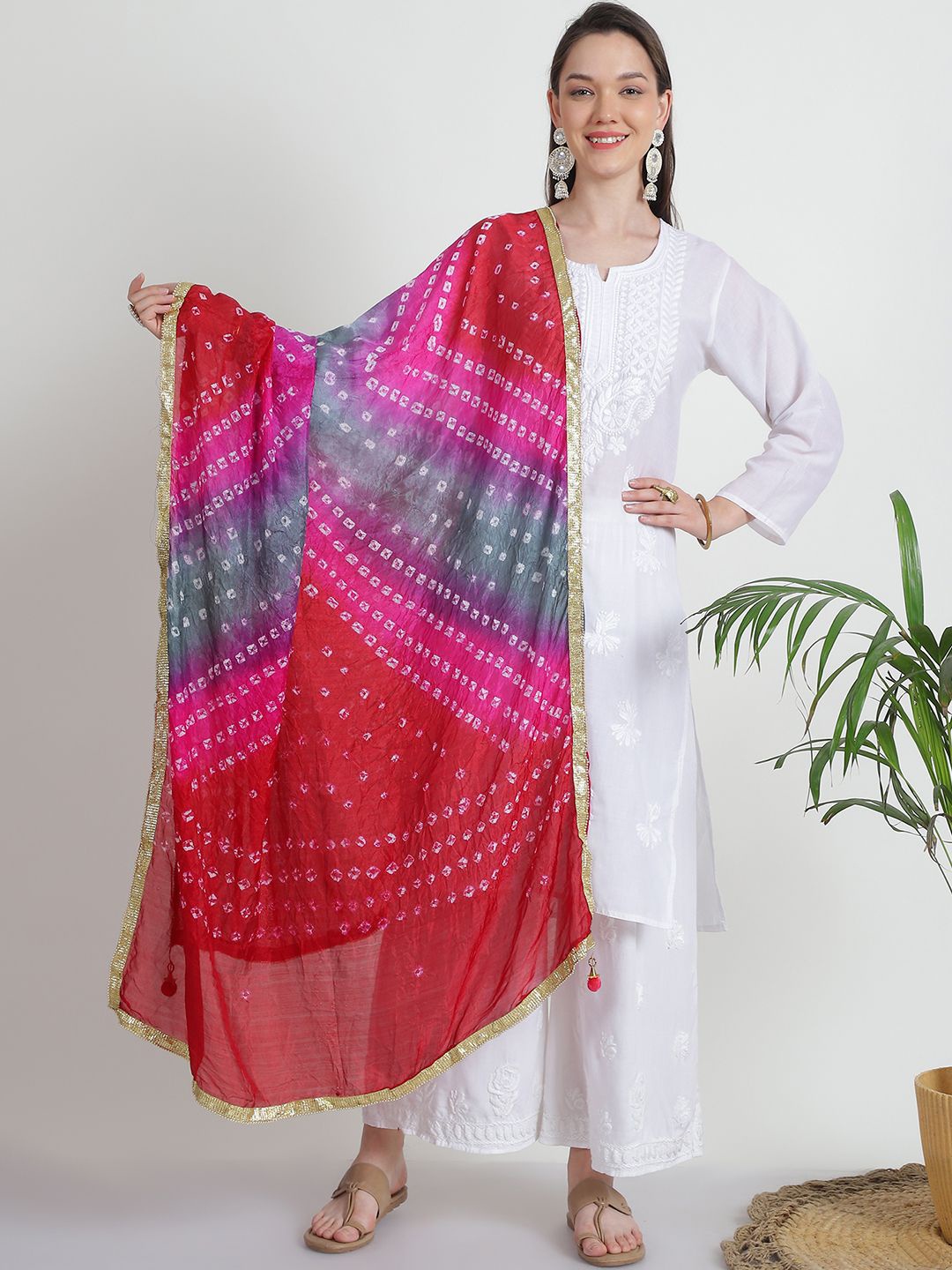 

LOOM LEGACY Bandhani Printed Dupatta with Tasselled Thread Work, Red