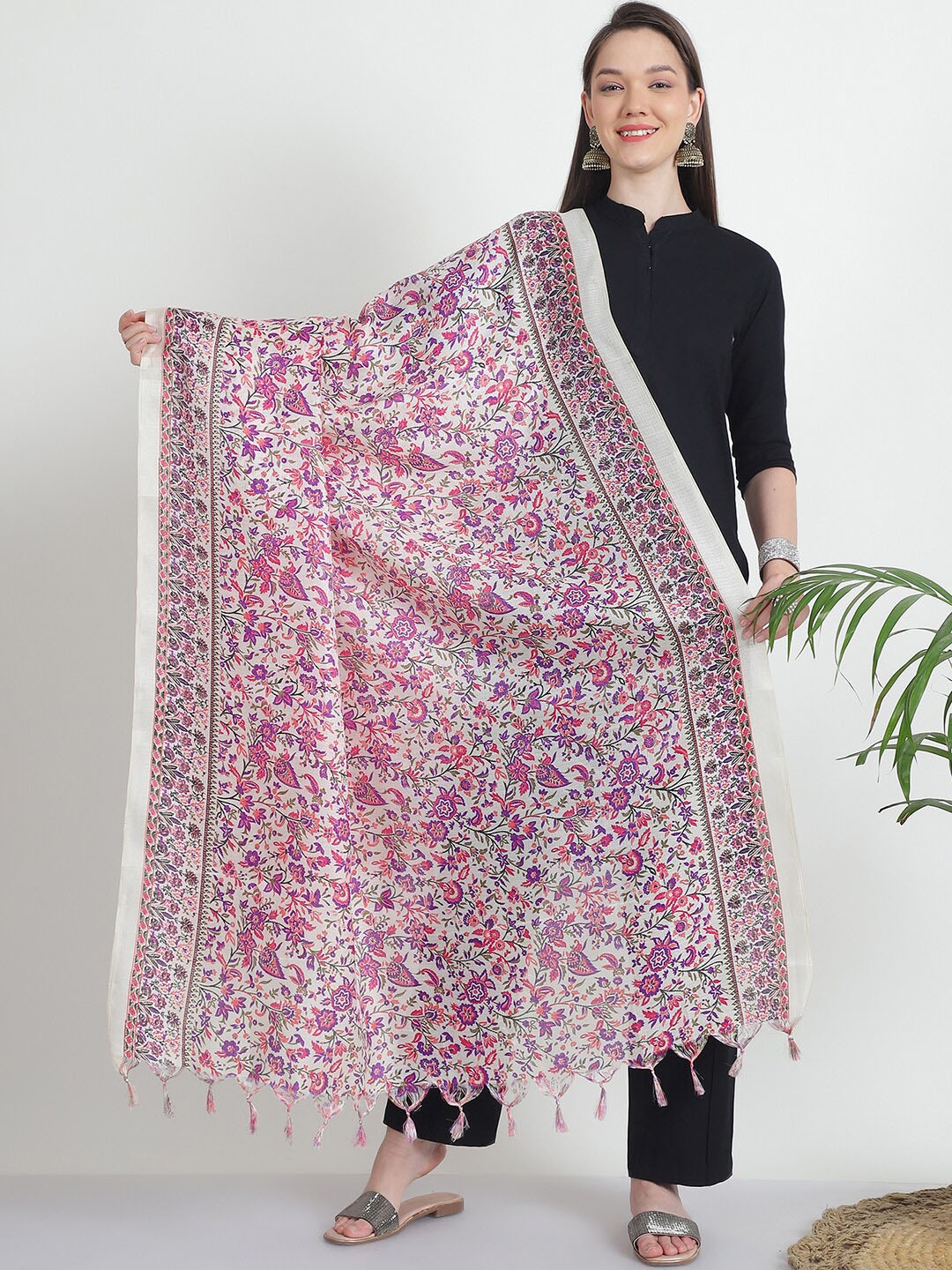 

LOOM LEGACY Woven Design Art Silk Dupatta, Magenta